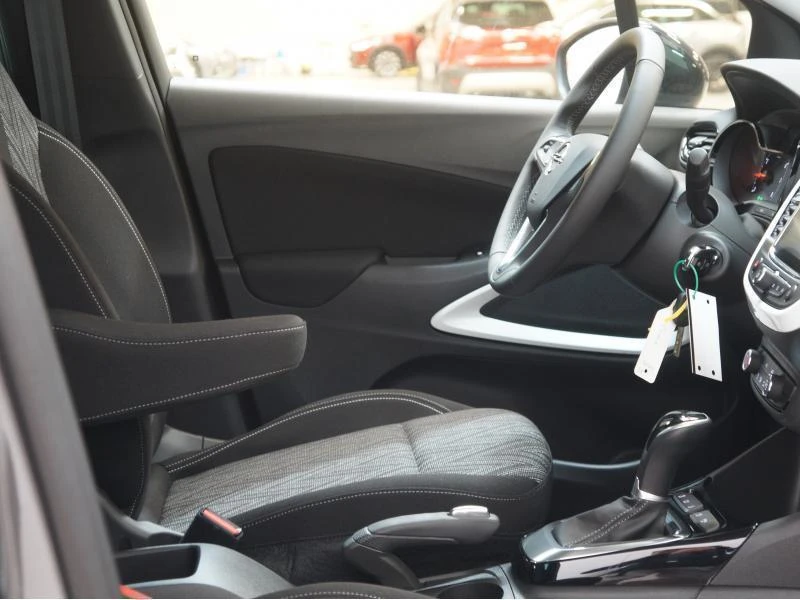 Opel-Crossland X-image-8