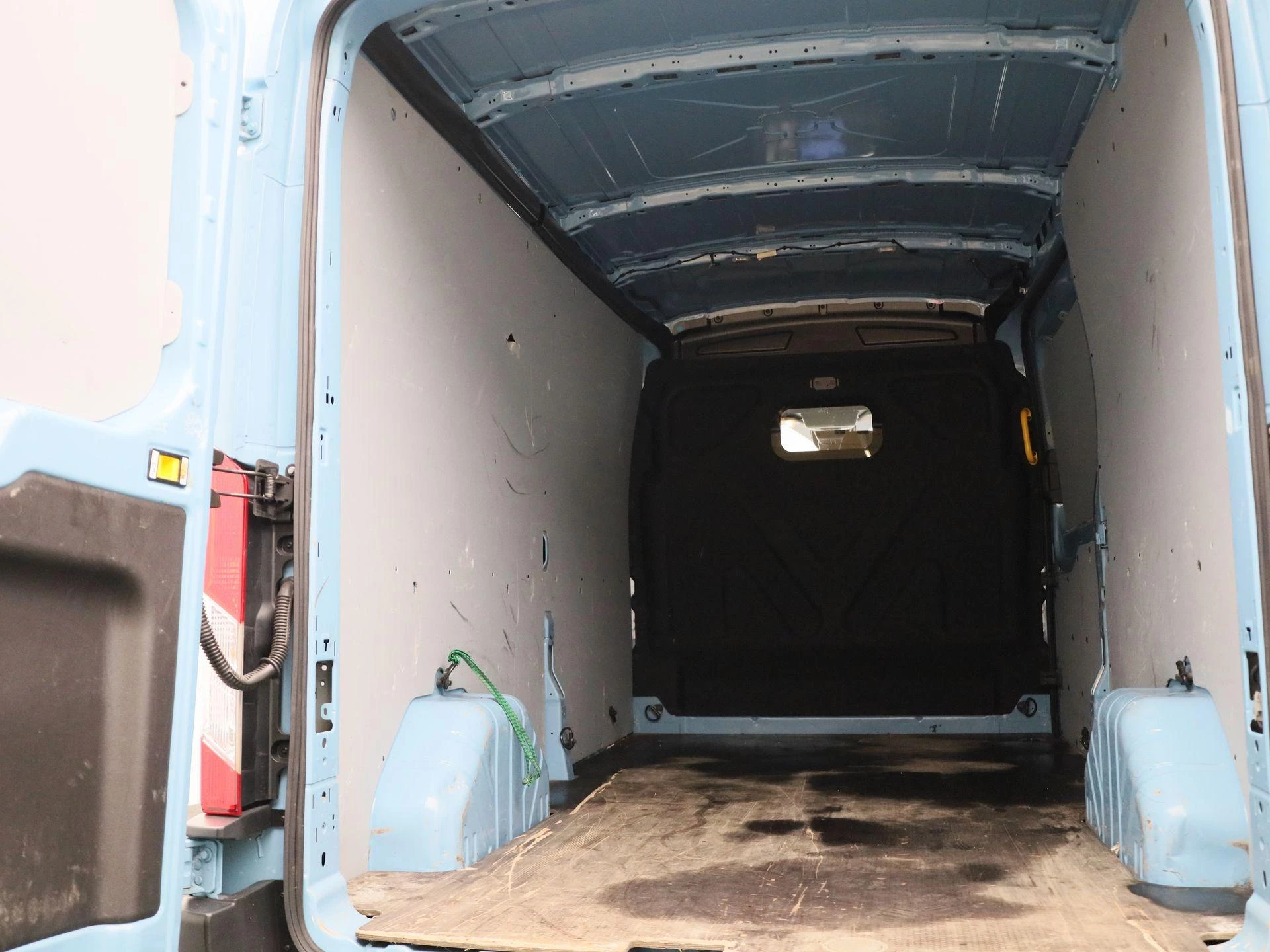 Ford Transit 350L 2.0TD 130pk 96kW M6 Trend