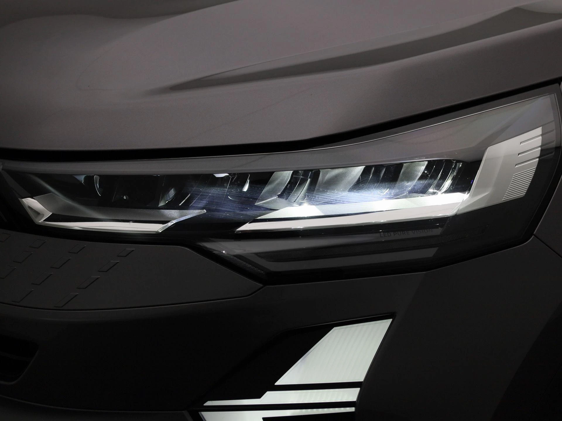 Renault-Captur-image-12