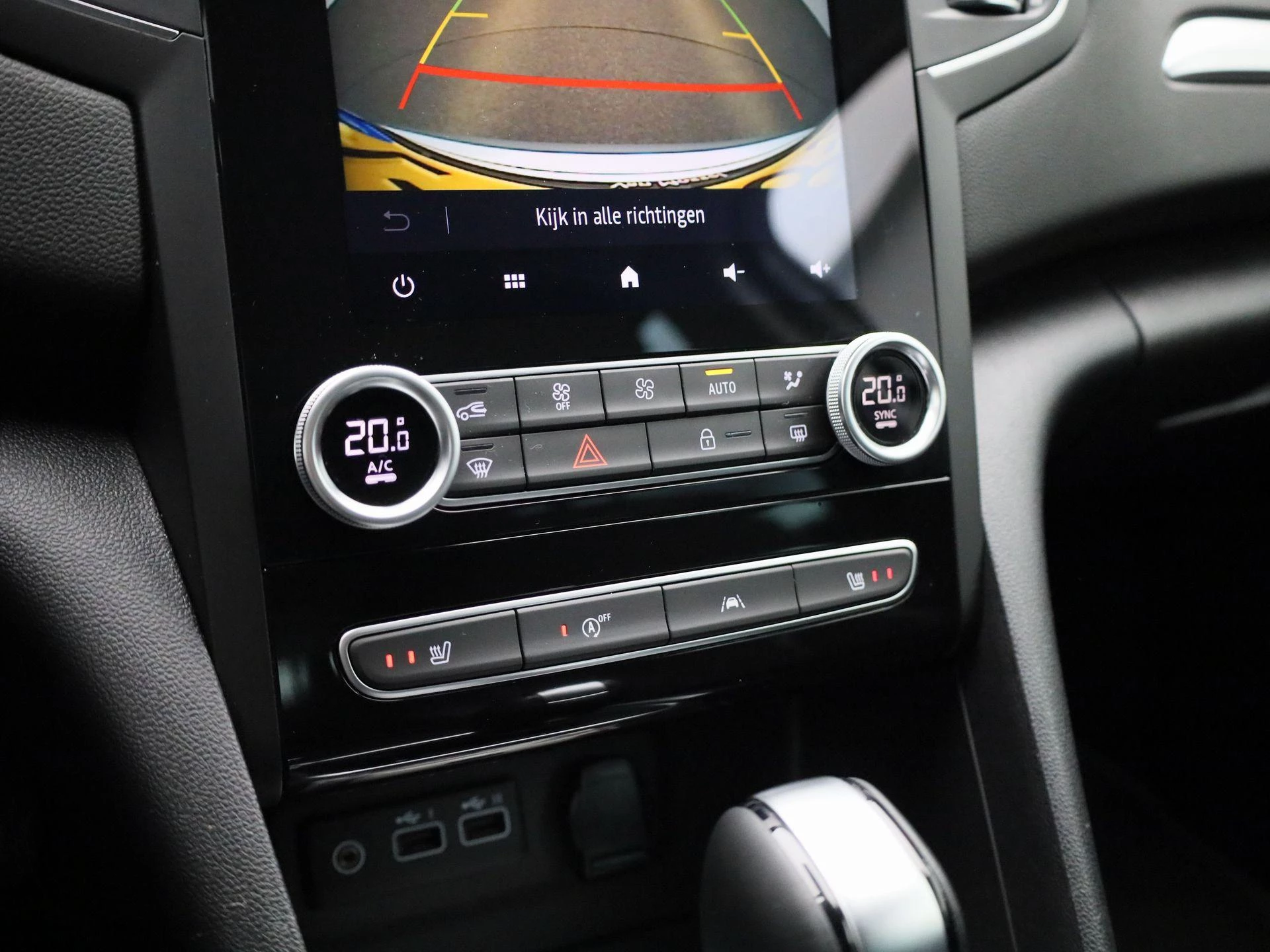 Renault-Mégane Estate-image-18