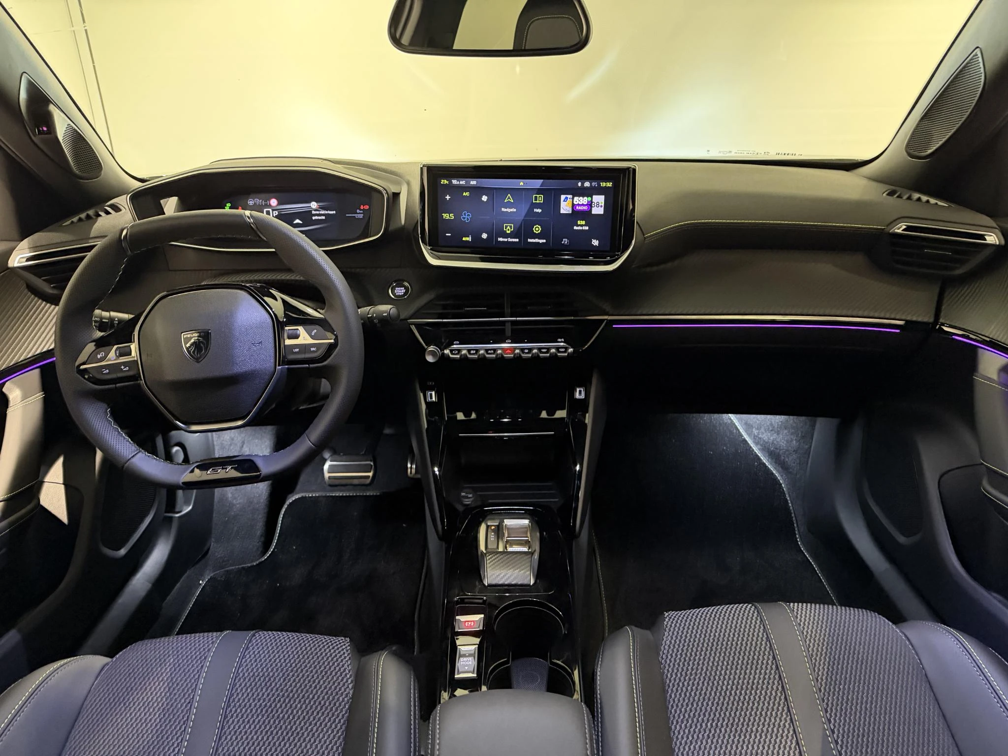 Peugeot-2008-image-20