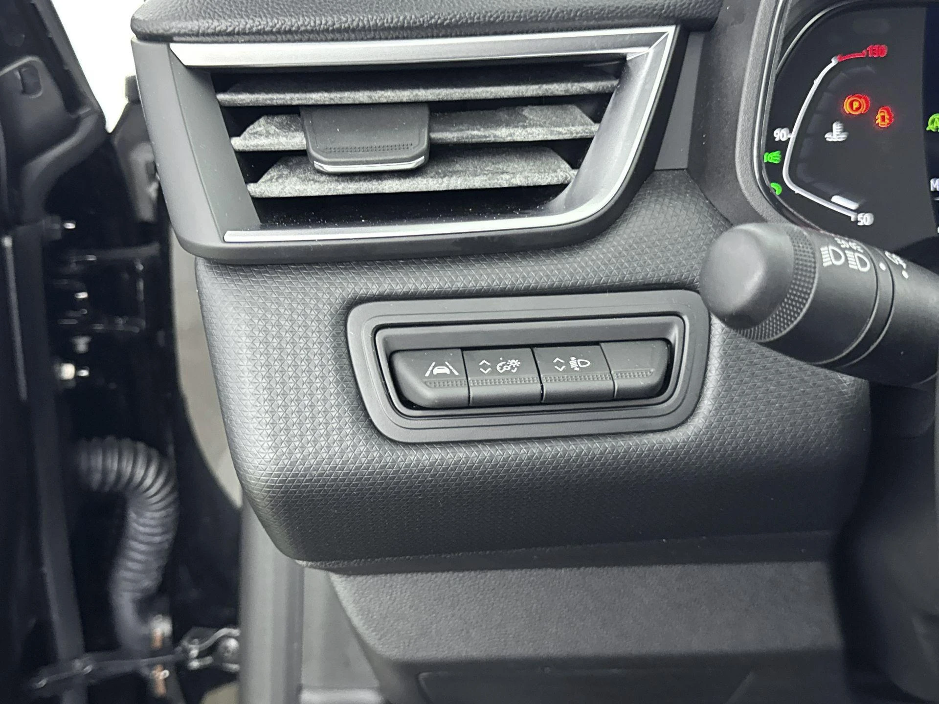 Renault-Clio-image-19
