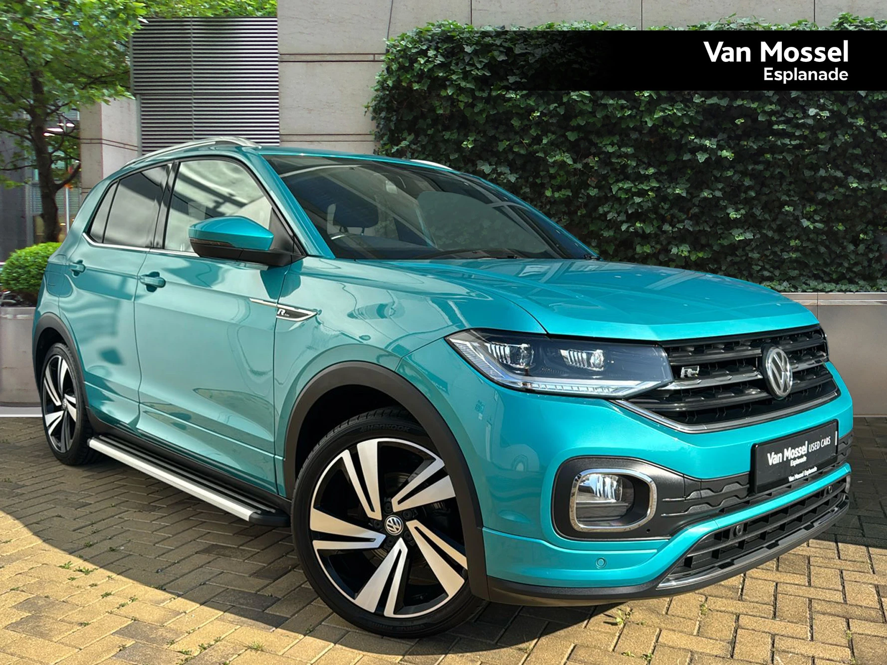 Volkswagen-T-Cross-image-0