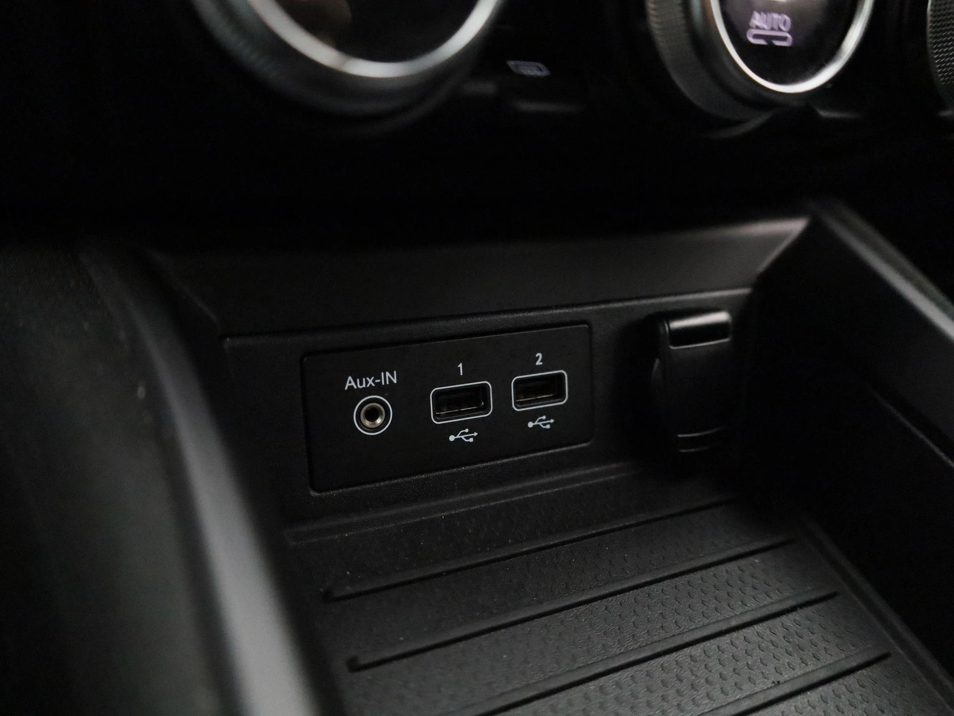 Renault-ZOE-image-25