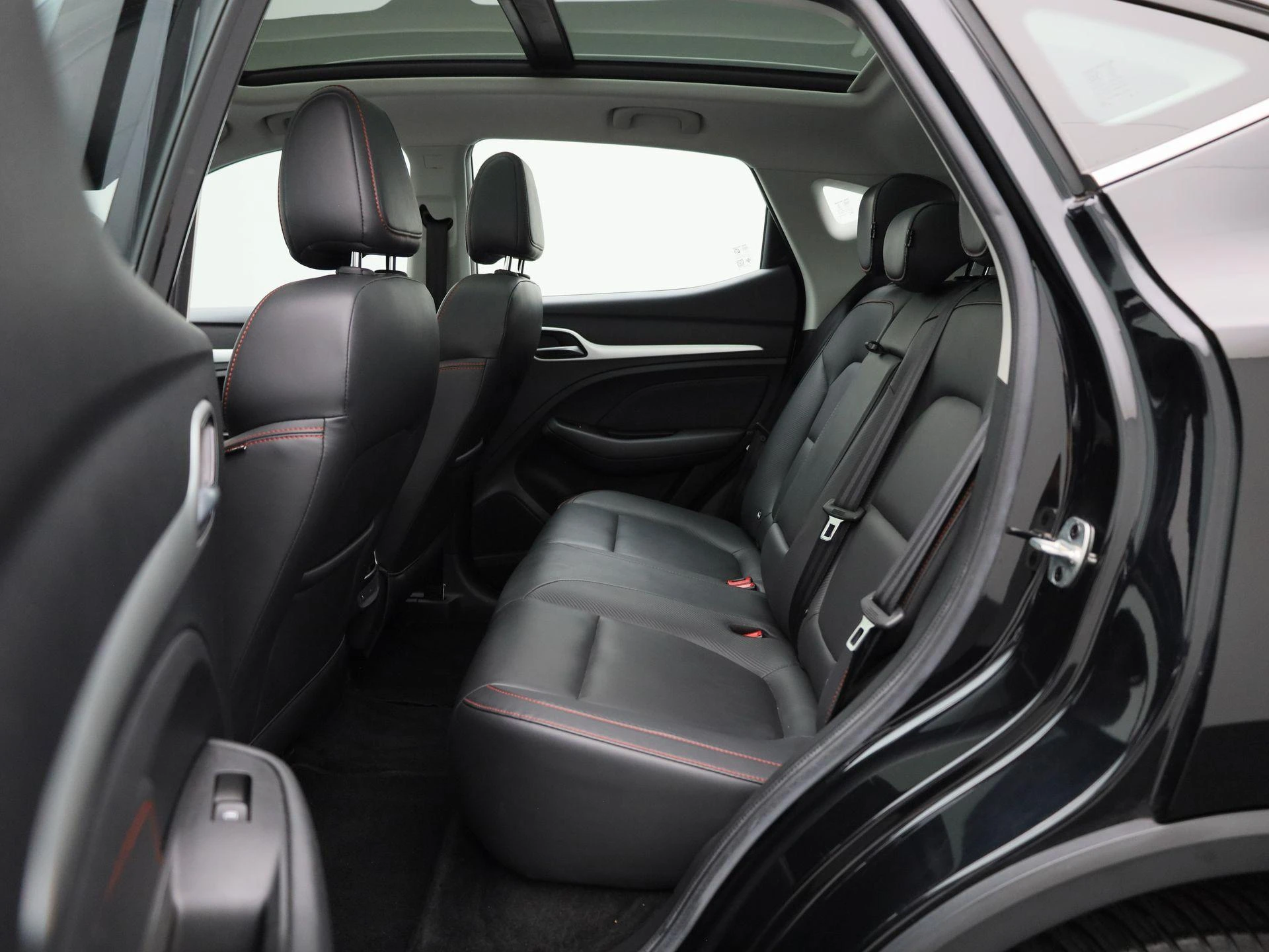 MG ZS EV Long Range Luxury 70 kWh