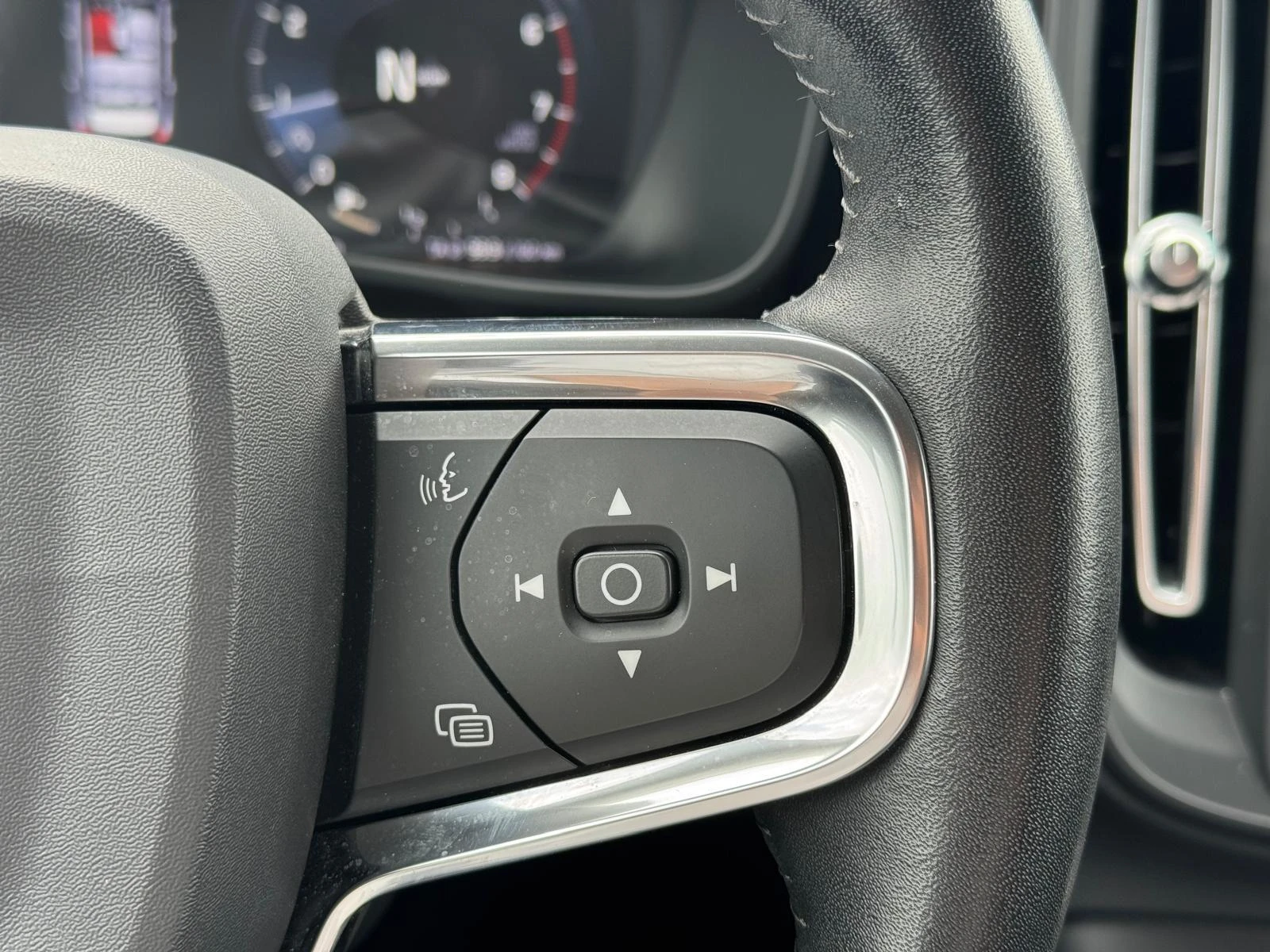 Volvo XC40 T2 Momentum Core