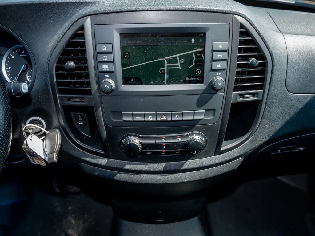 Mercedes-Benz-Vito 114-image-10
