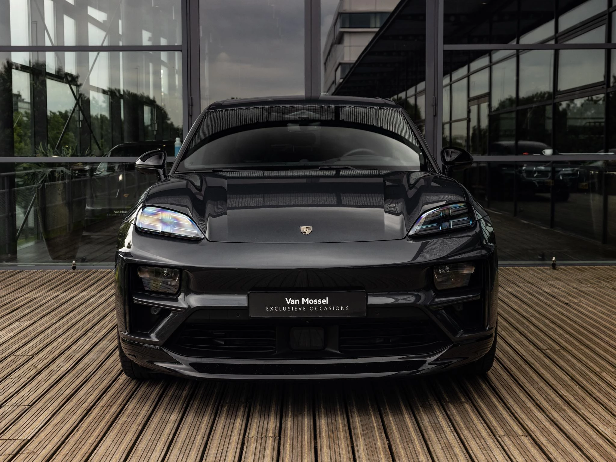 Porsche Macan Turbo 100 kWh