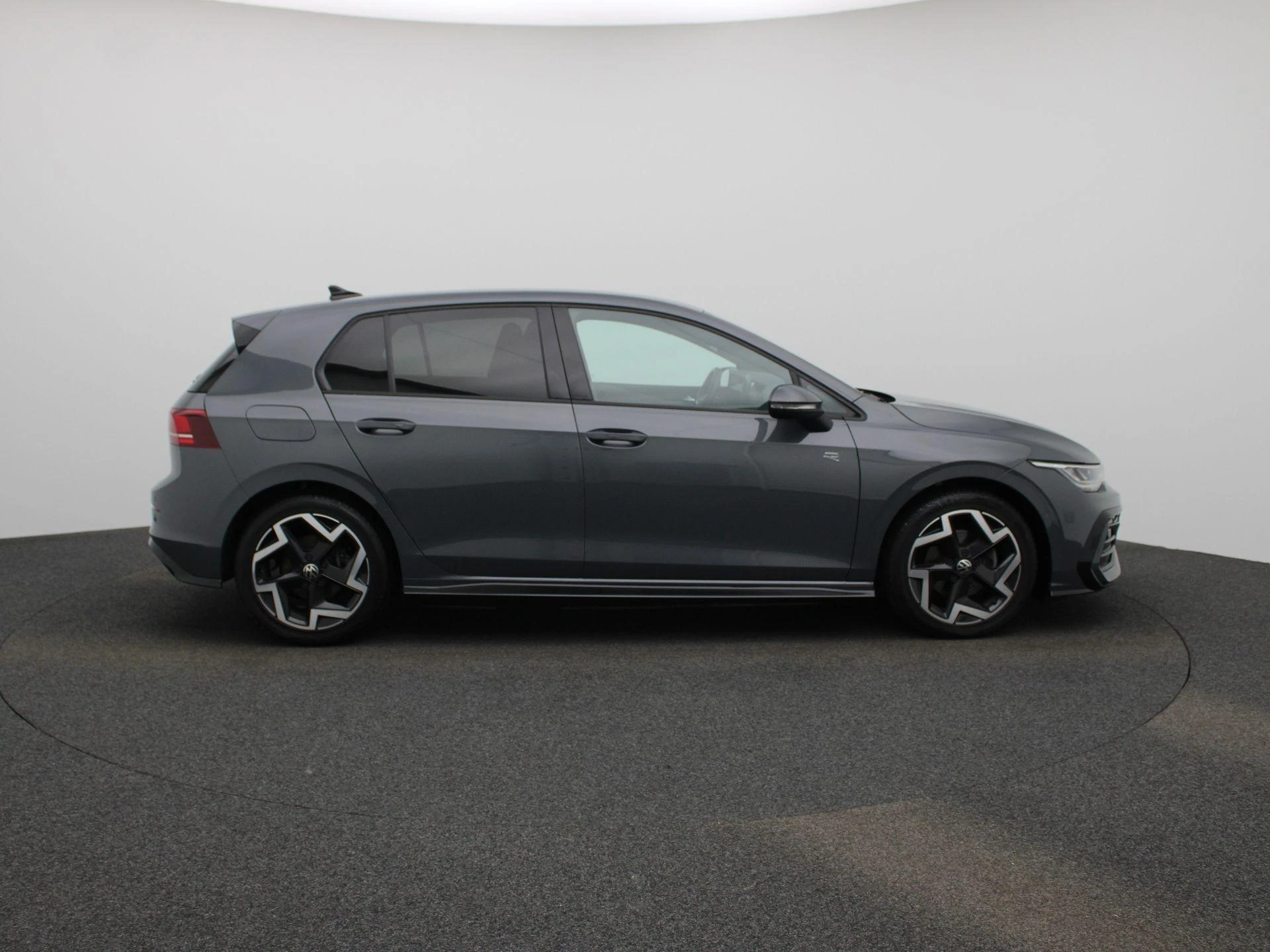 Volkswagen Golf 1.5 eTSI R-Line Edition