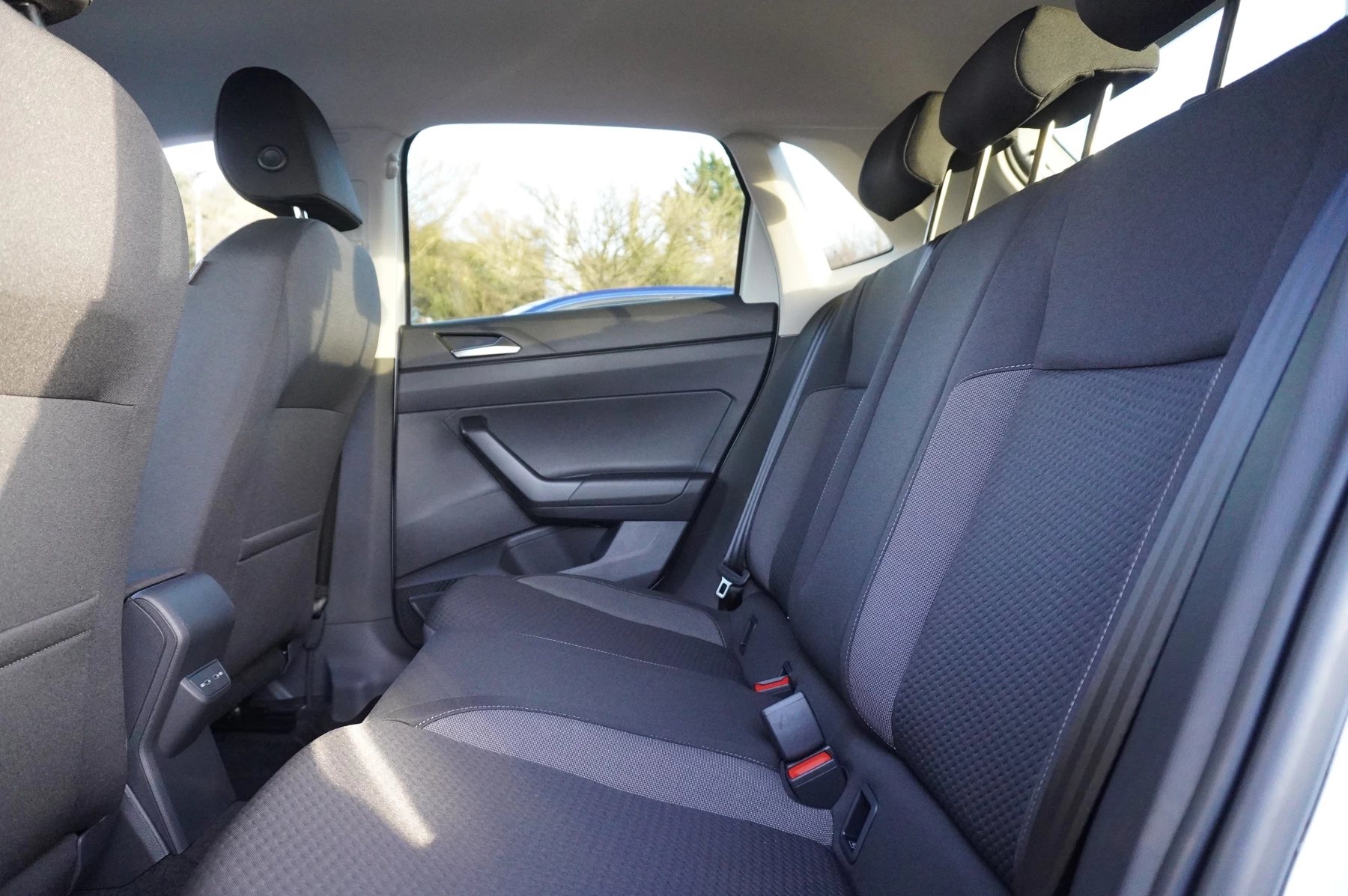 Volkswagen-Polo-image-7