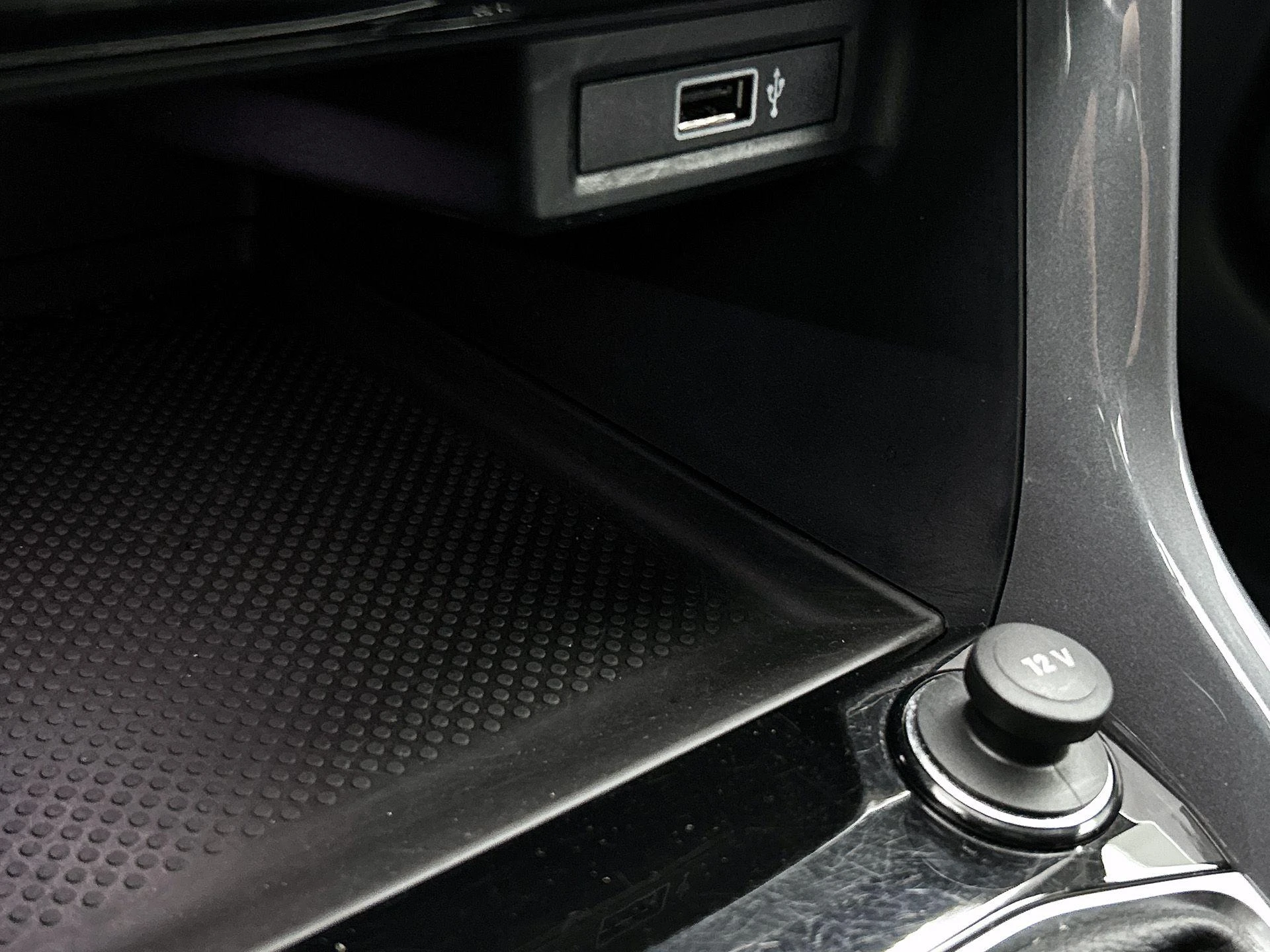 Volkswagen-T-Cross-image-30