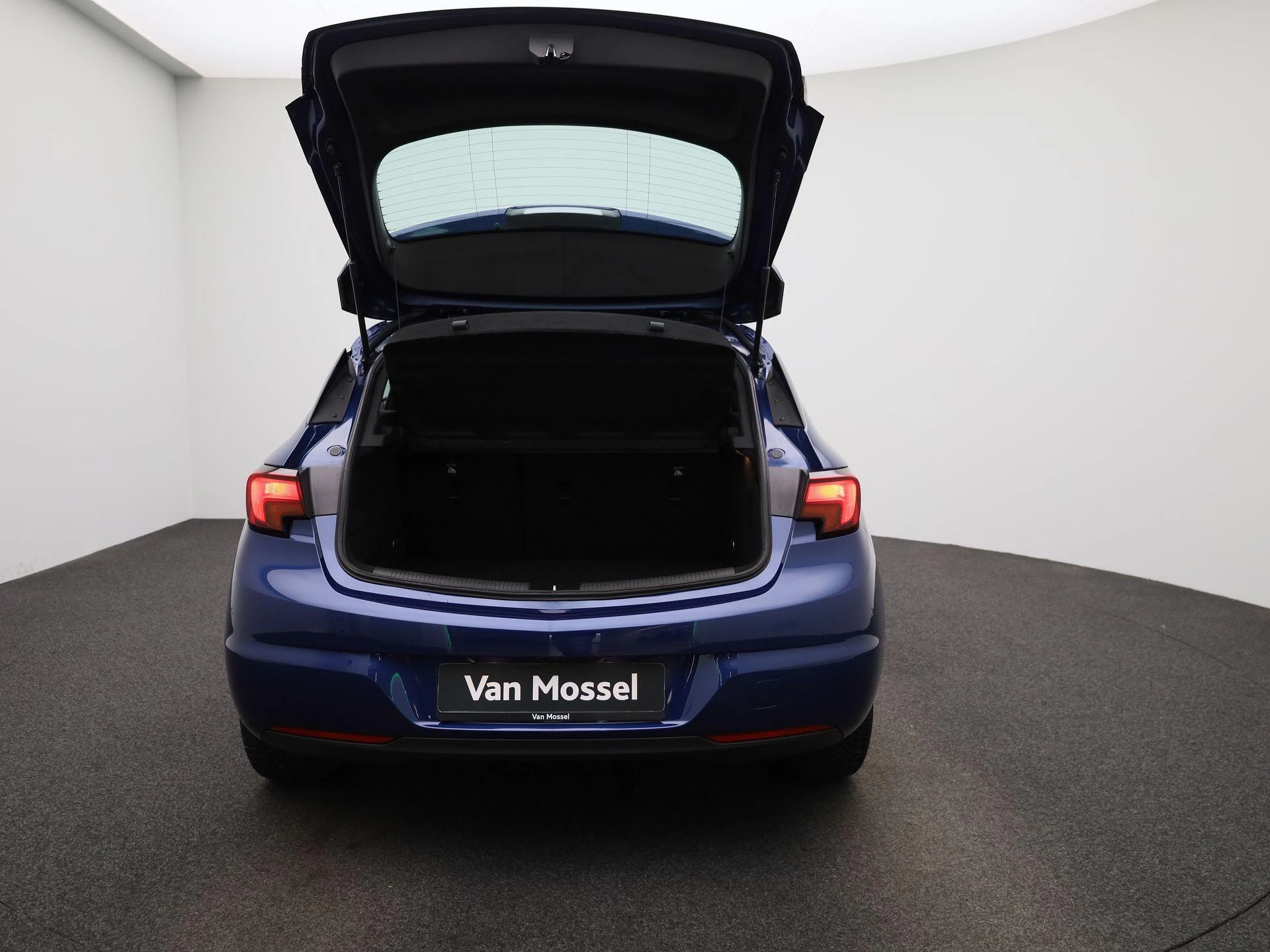 Opel-Astra-image-10