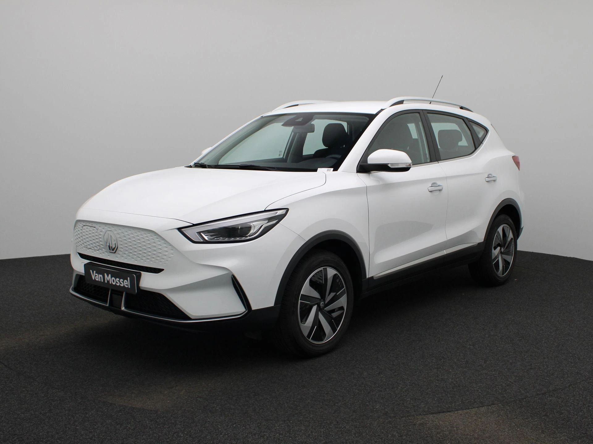 MG-ZS EV-image-26