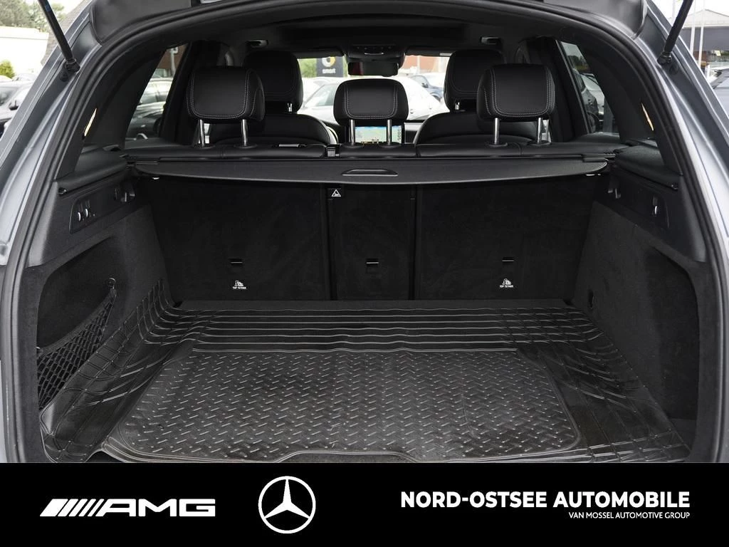Mercedes-Benz GLC 63 S AMG 4M+ KAMERA DRIVERS P. PANO AHK AMG Line
