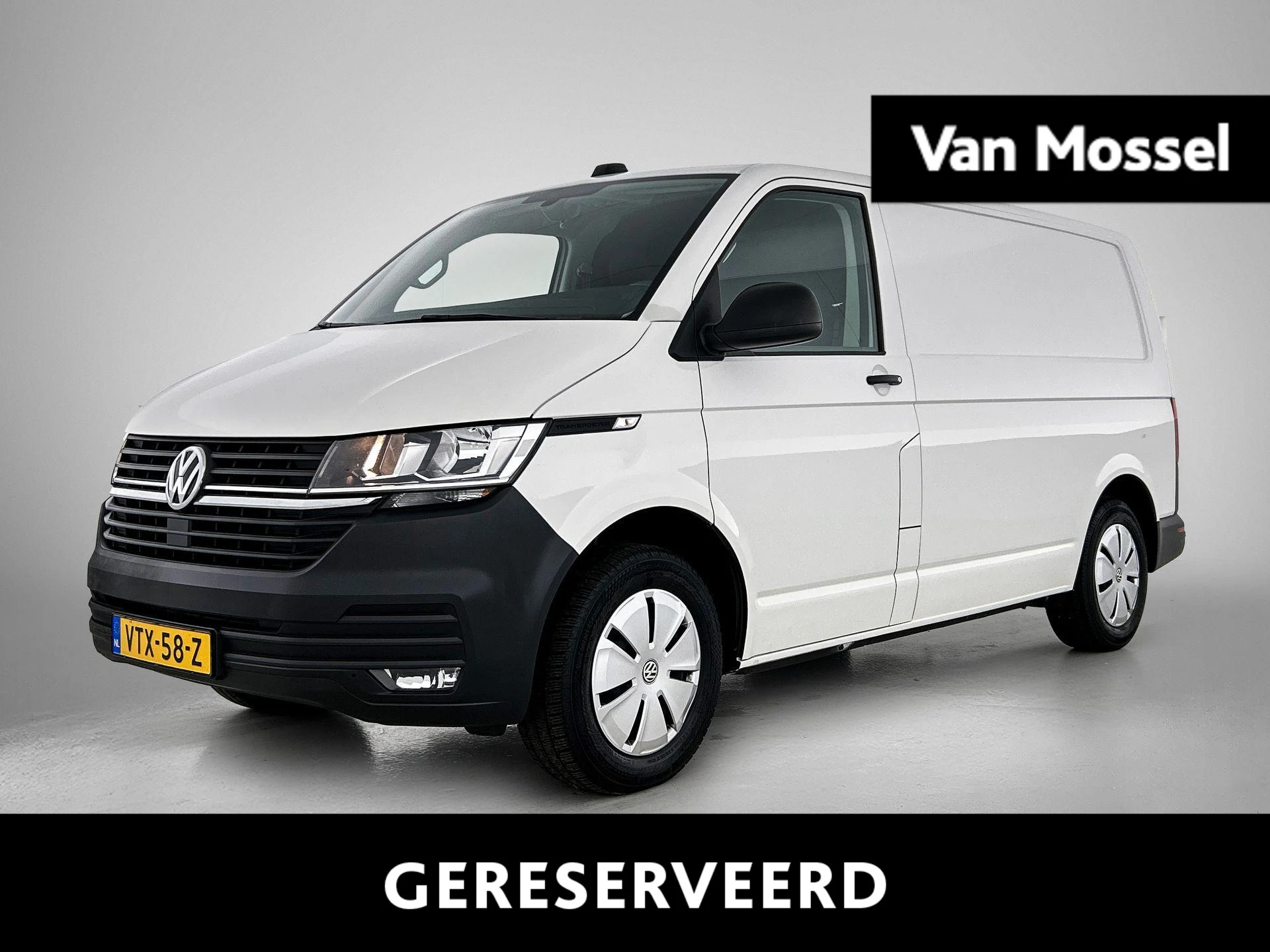 Volkswagen-Transporter-image-0