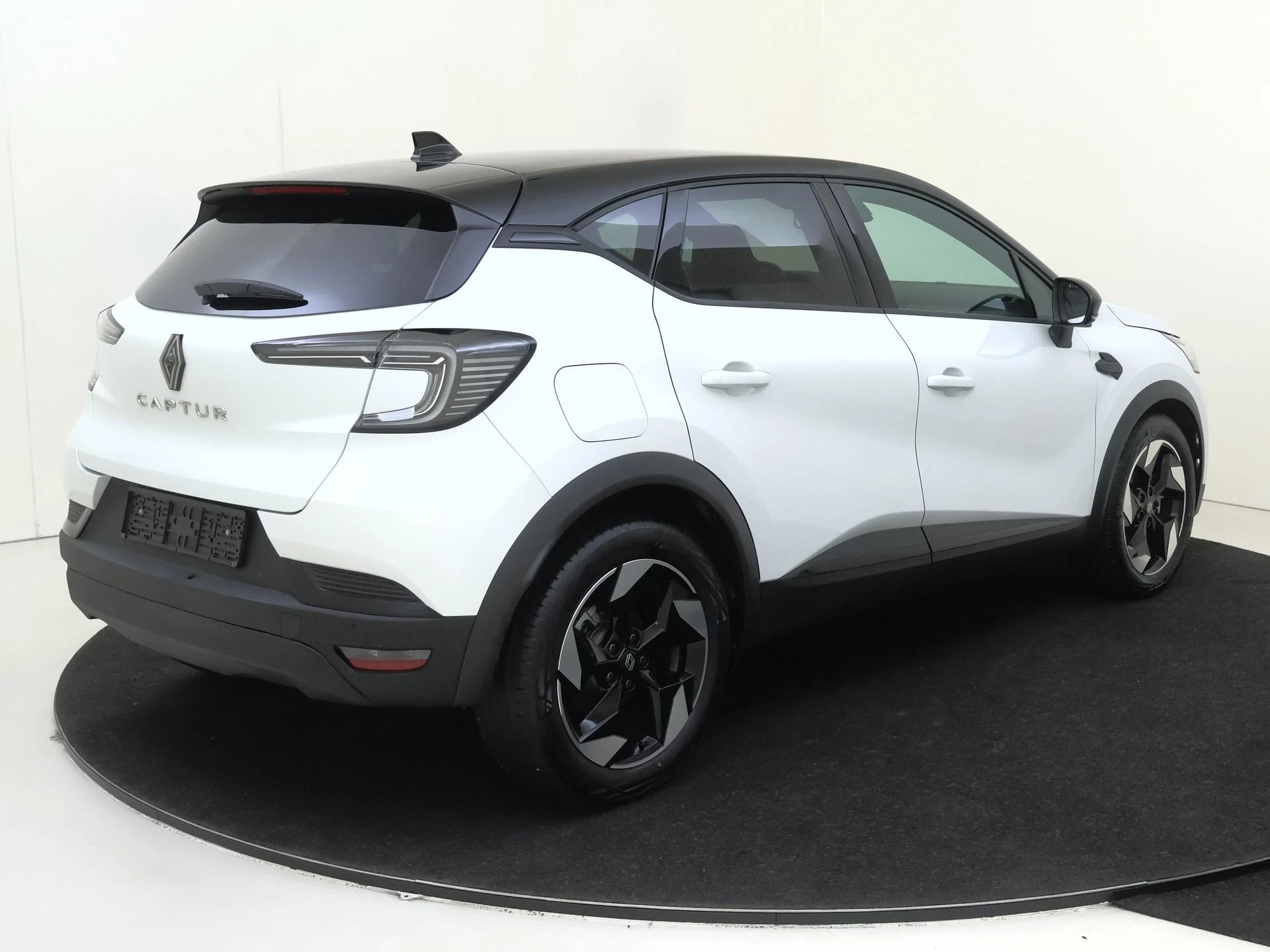 Renault-Captur-image-3