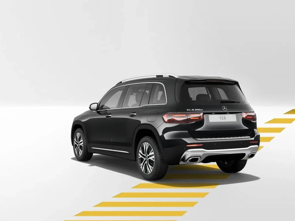 Mercedes-Benz-GLB 200 d-image-4