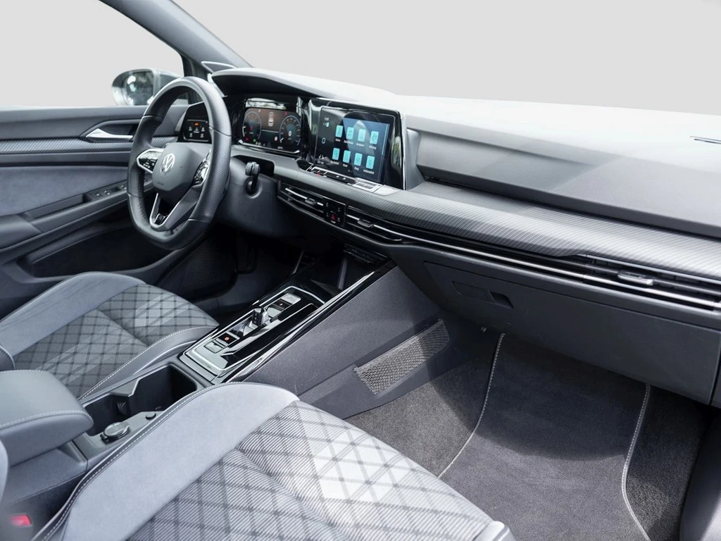 Volkswagen-Golf-image-7