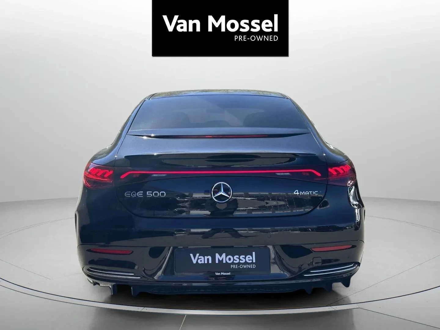 Mercedes-Benz-EQE-image-5