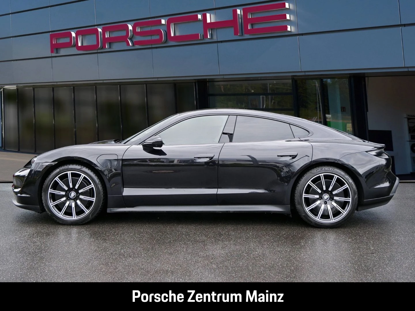 Porsche-Taycan-image-2
