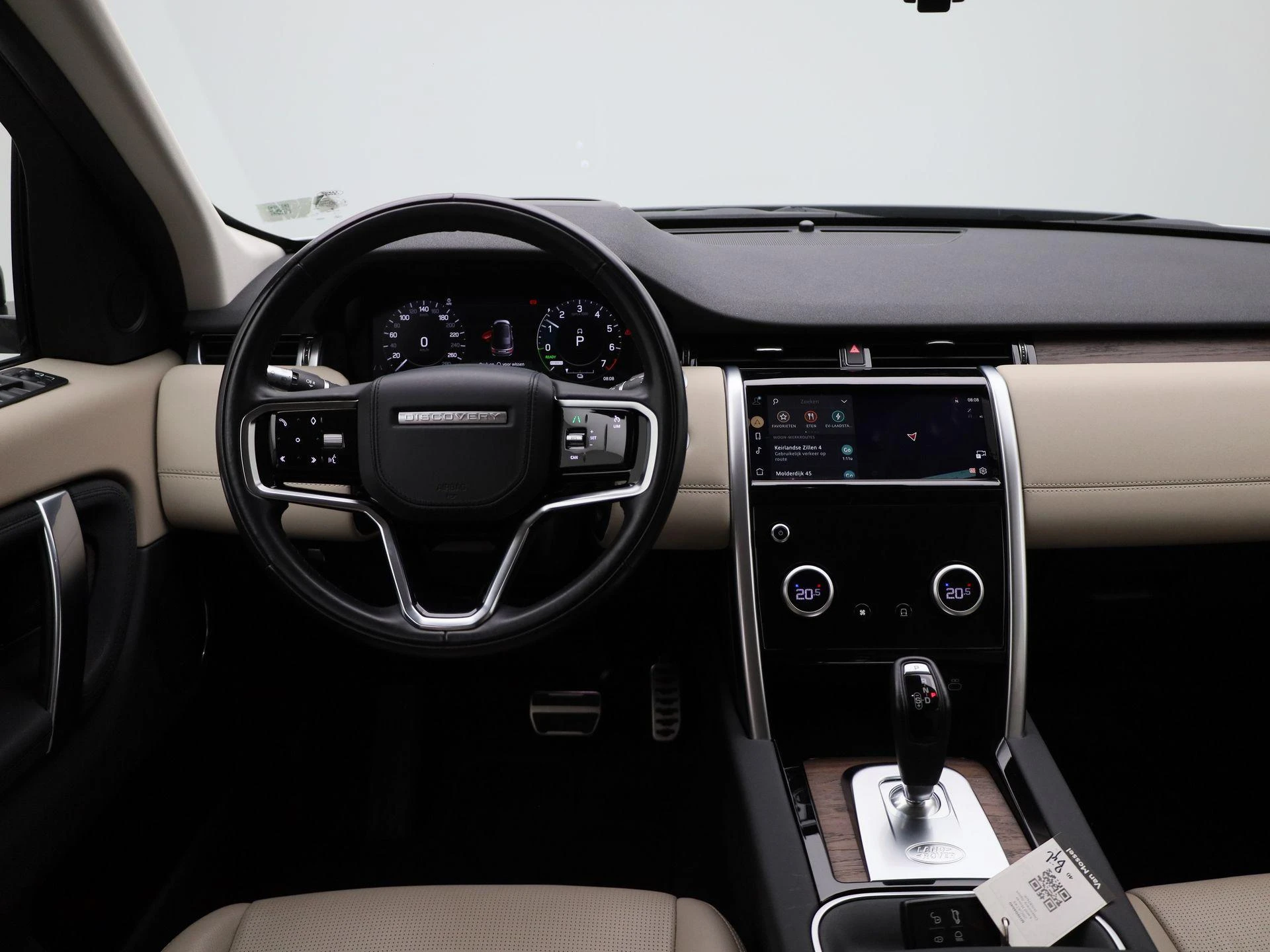 Land Rover-Discovery Sport-image-6