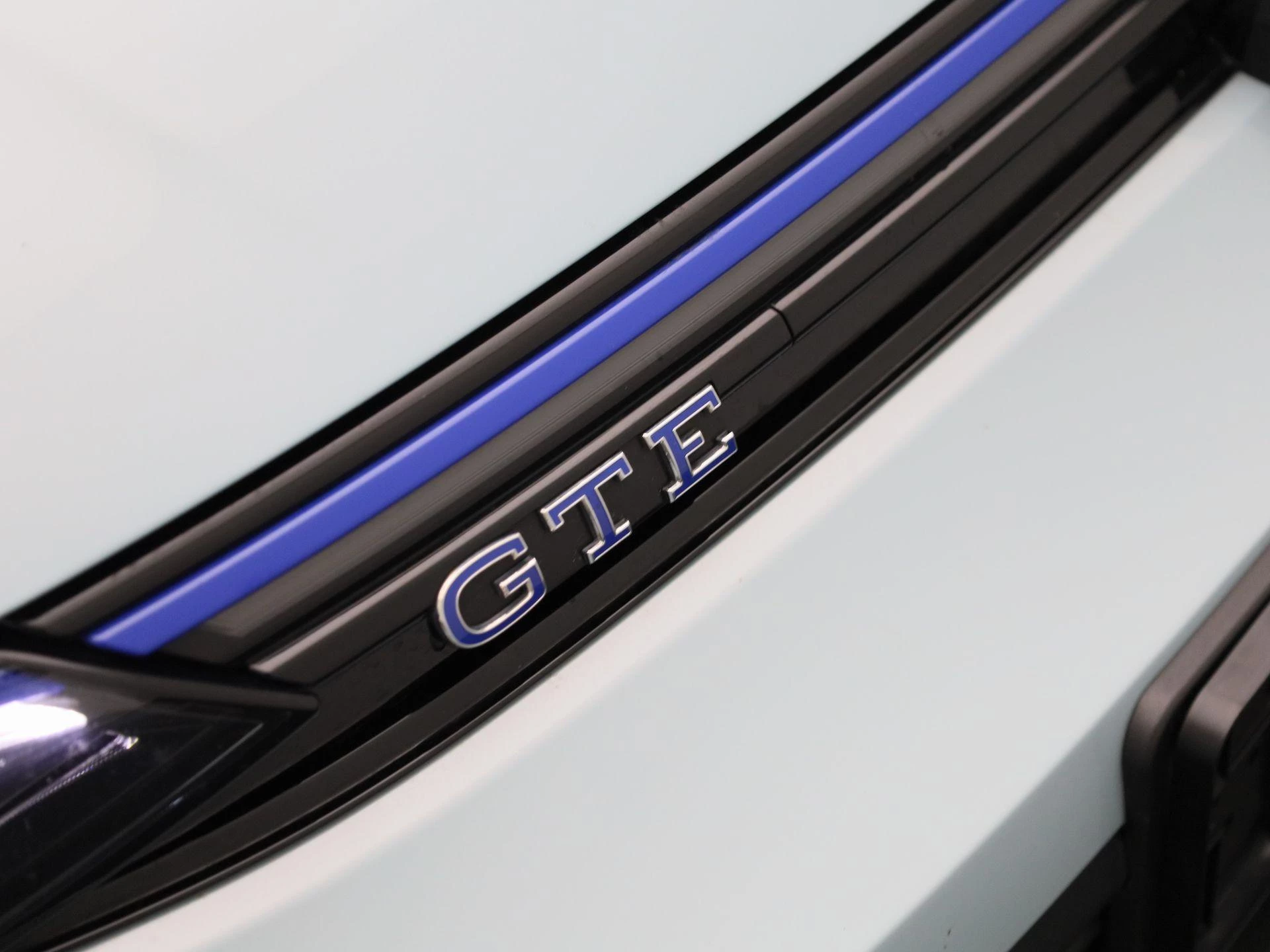 Volkswagen-Golf-image-36