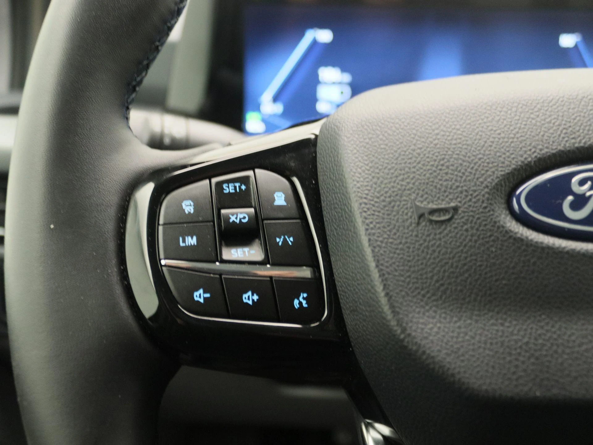 Ford-E-Transit-image-16