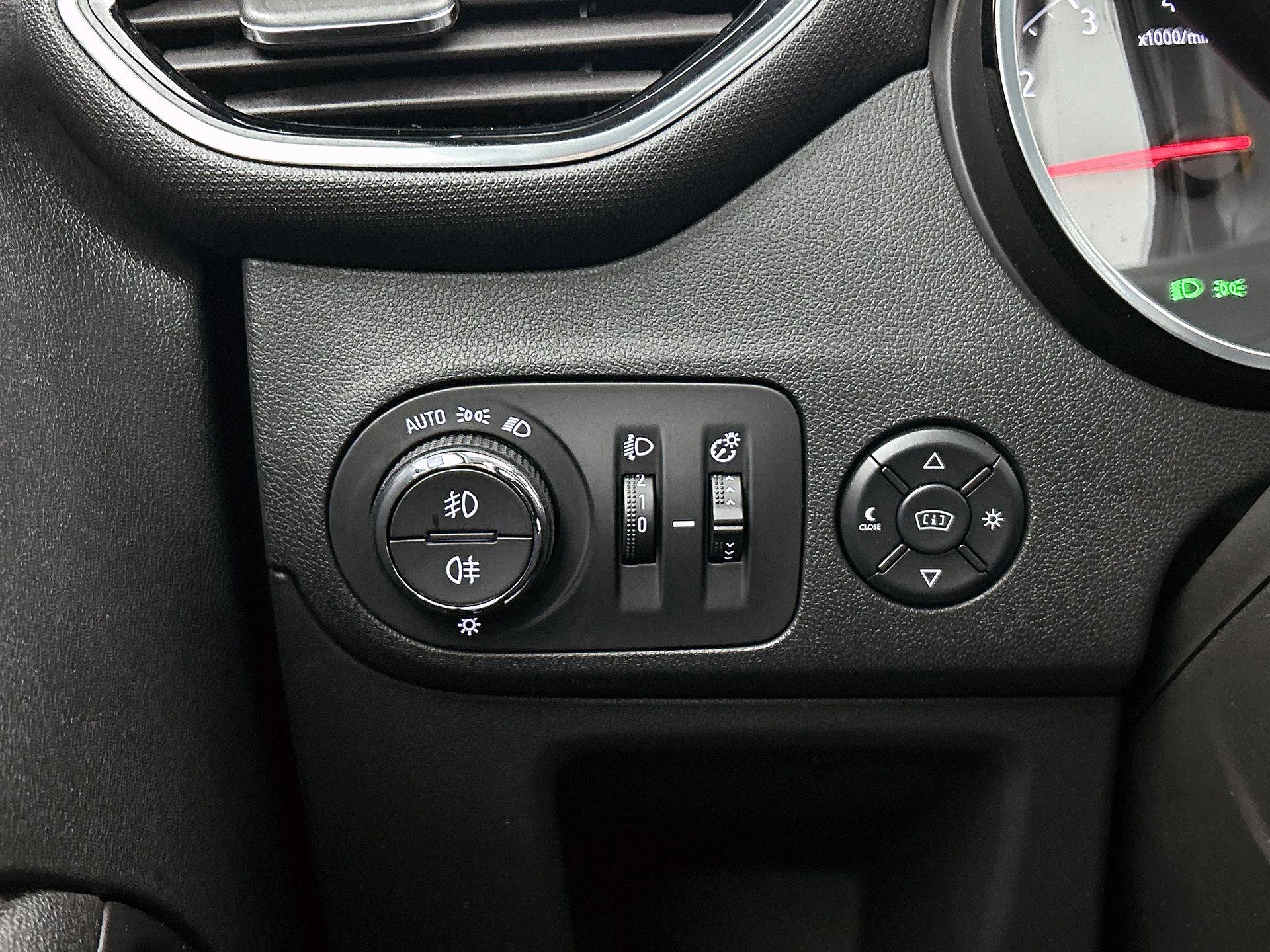 Opel-Crossland X-image-21