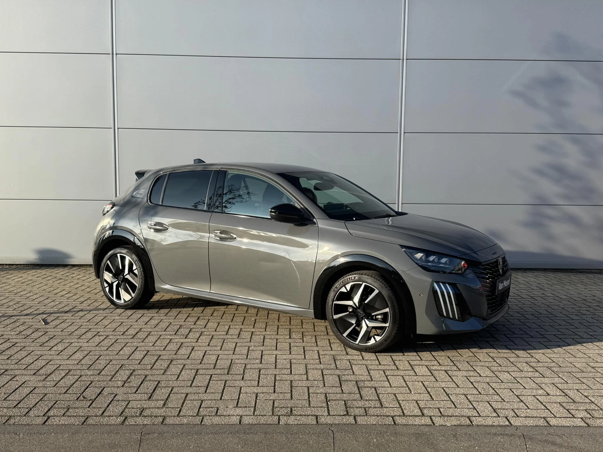 Peugeot-208-image-7