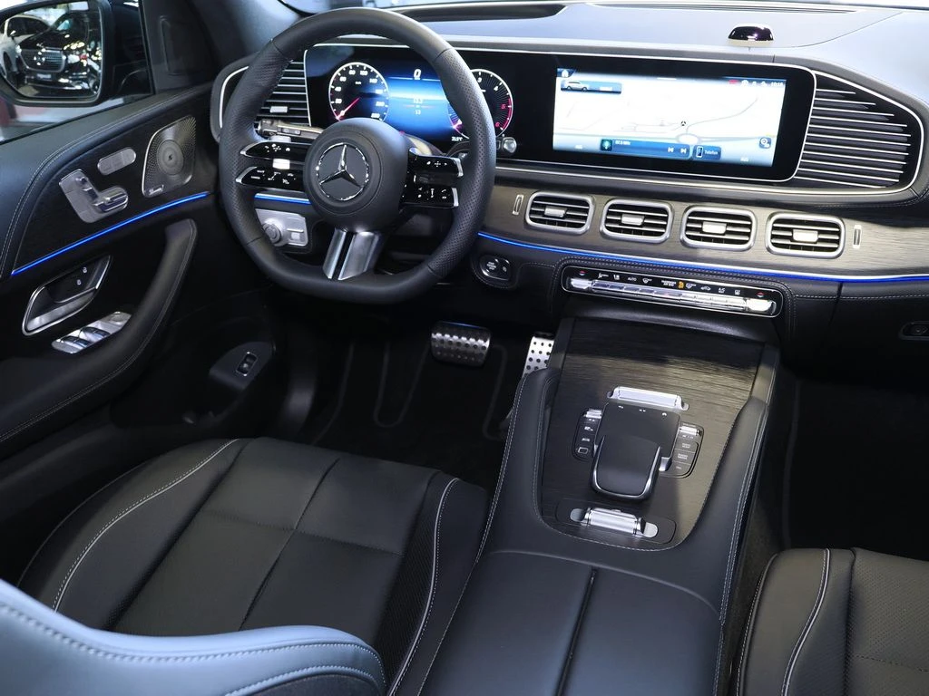 Mercedes-Benz-GLS 450 d-image-8
