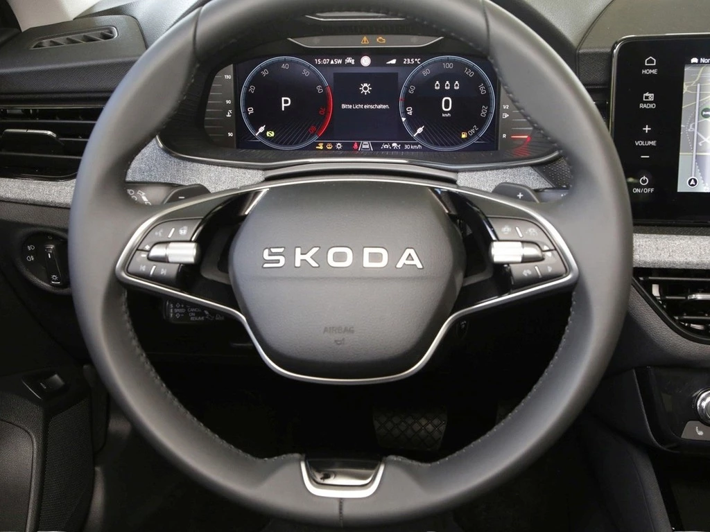 Škoda Scala Tour 1.0 TSI UPE 37.370 Infotainment Komfort+
