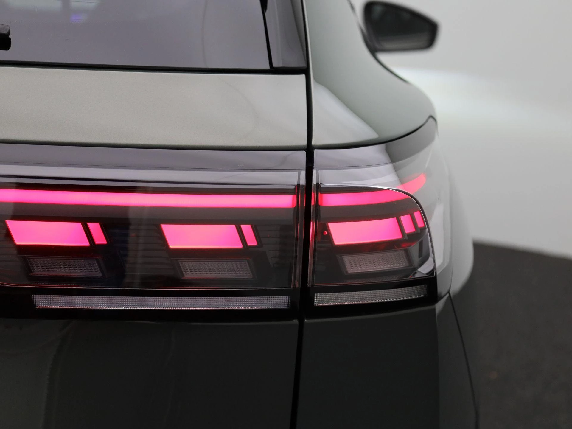 Volkswagen-Tiguan-image-57