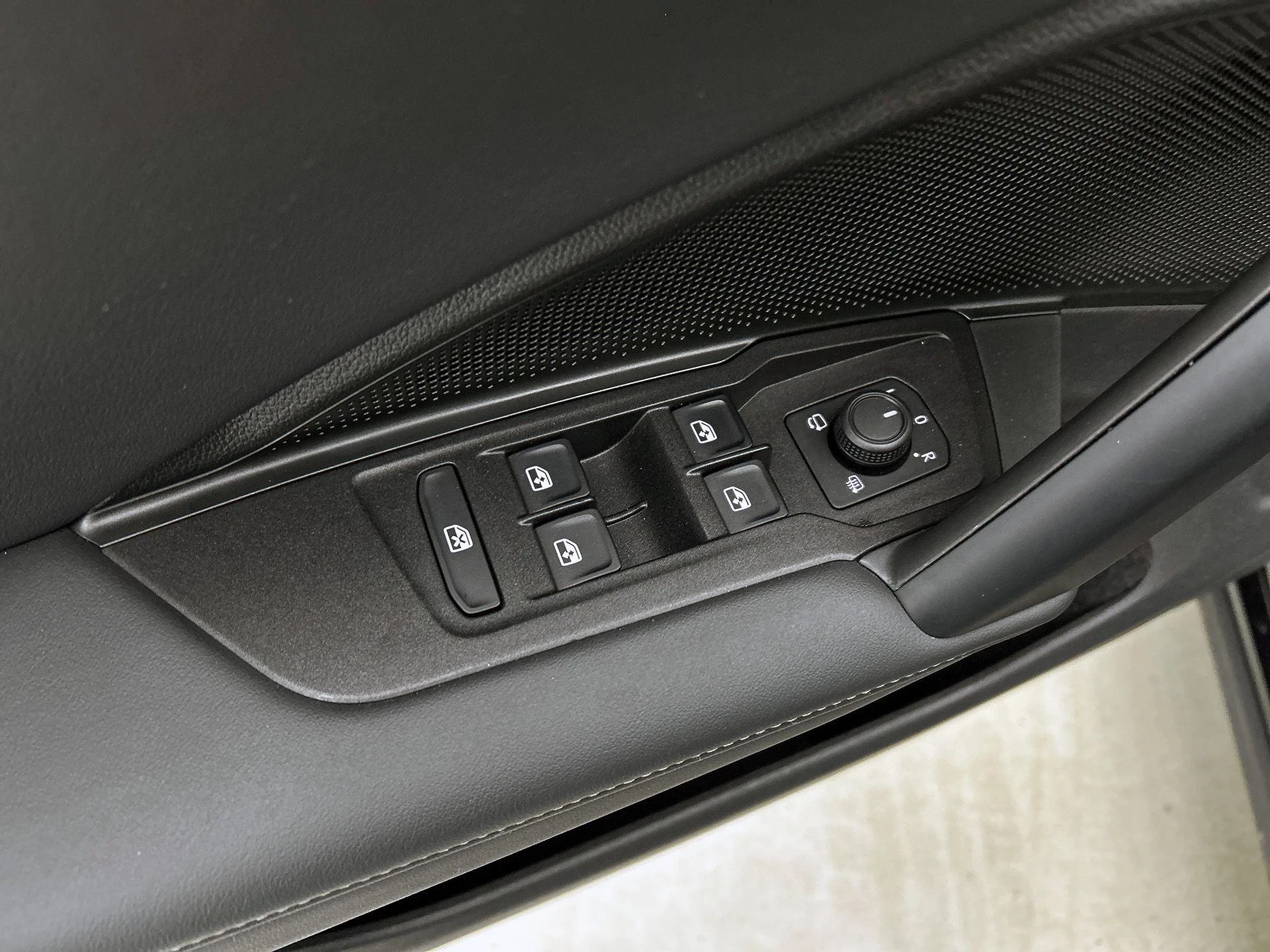 Volkswagen-Tiguan-image-42