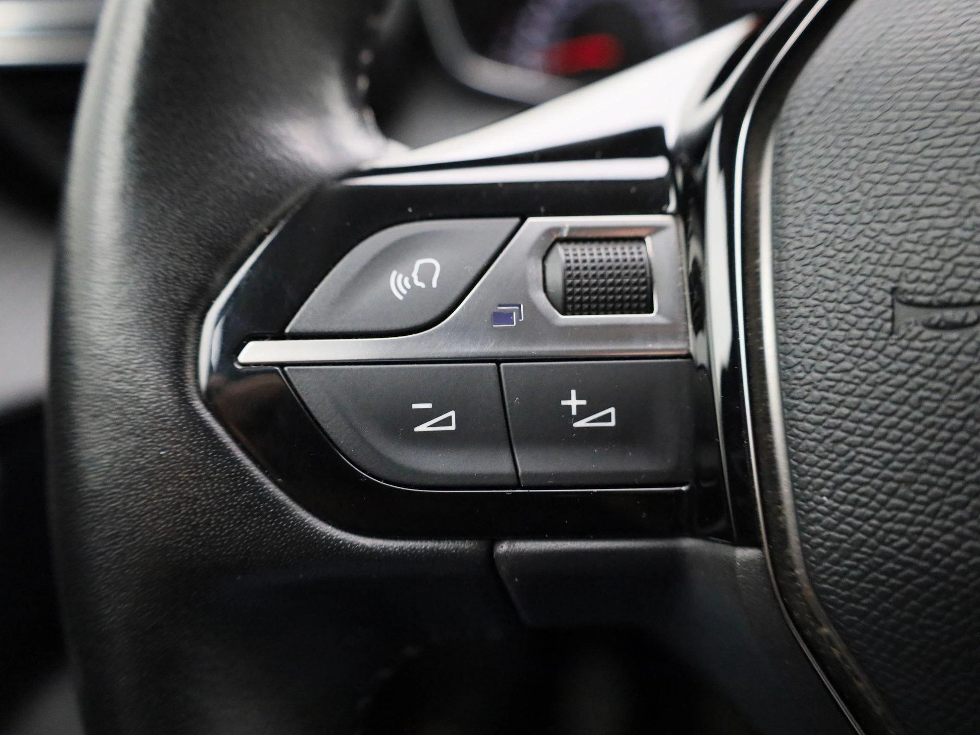 Peugeot 2008 1.2 Puretech 96kW S&S Allure