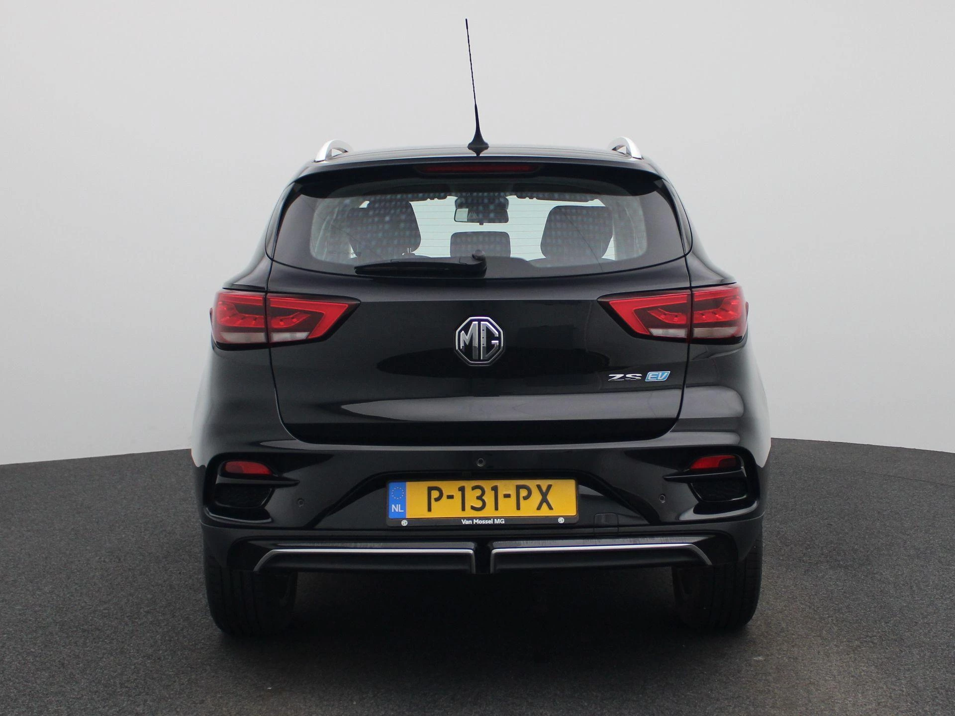 MG-ZS EV-image-4