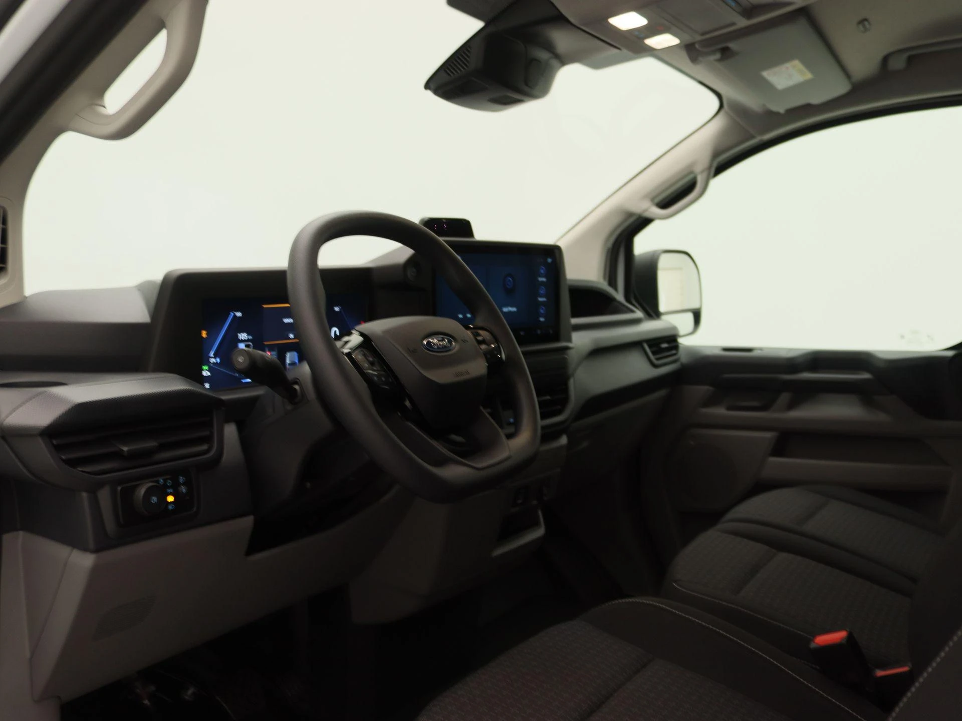 Ford-E-Transit Custom-image-18