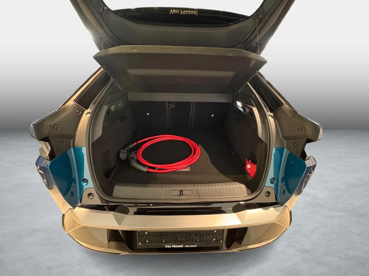 Peugeot e-3008 e-3008 210 GT