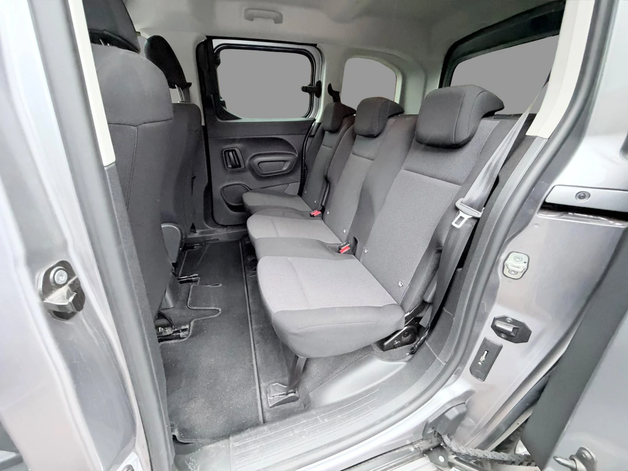 Peugeot-Rifter-image-12