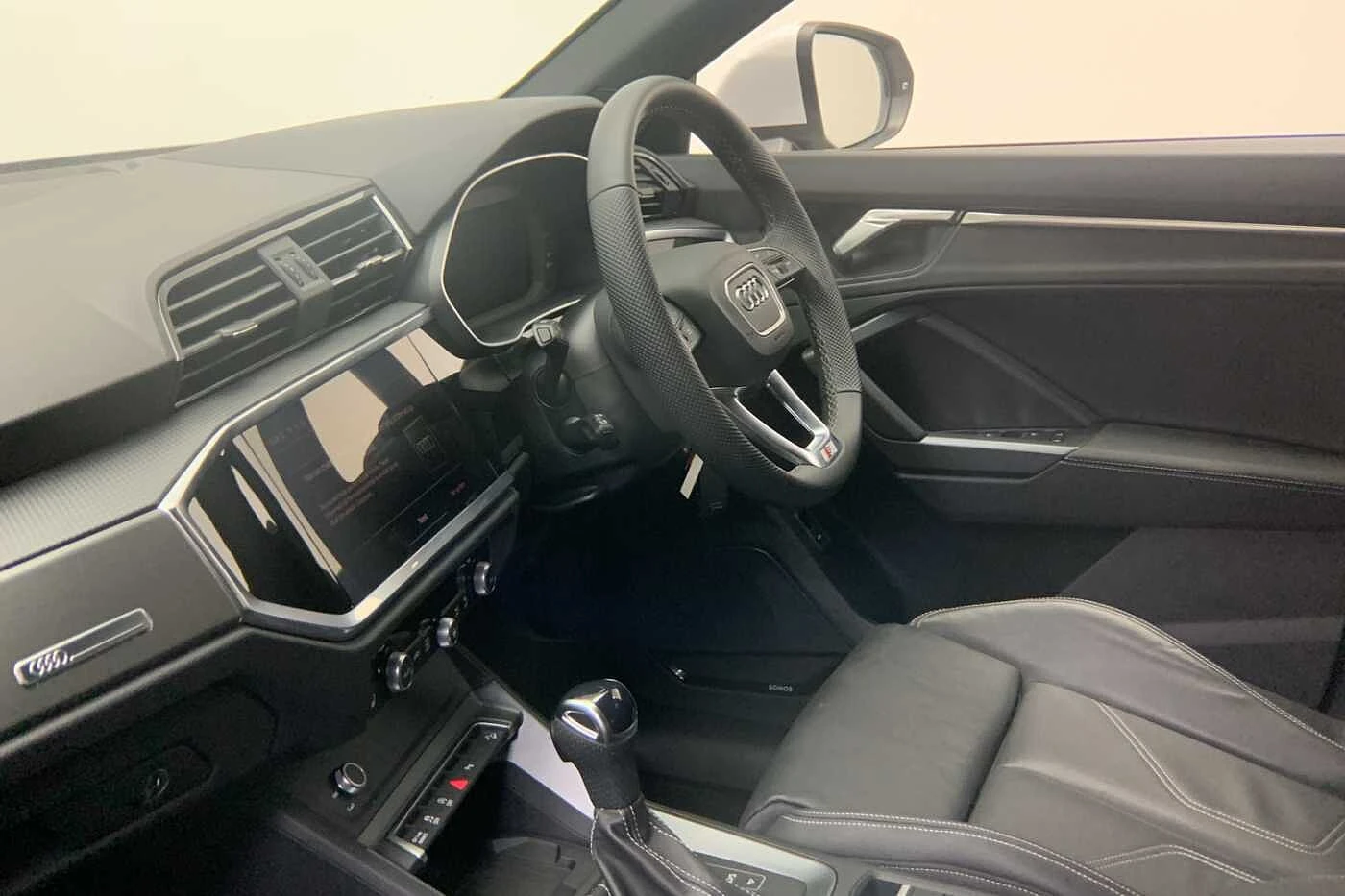 Audi-Q3-image-1