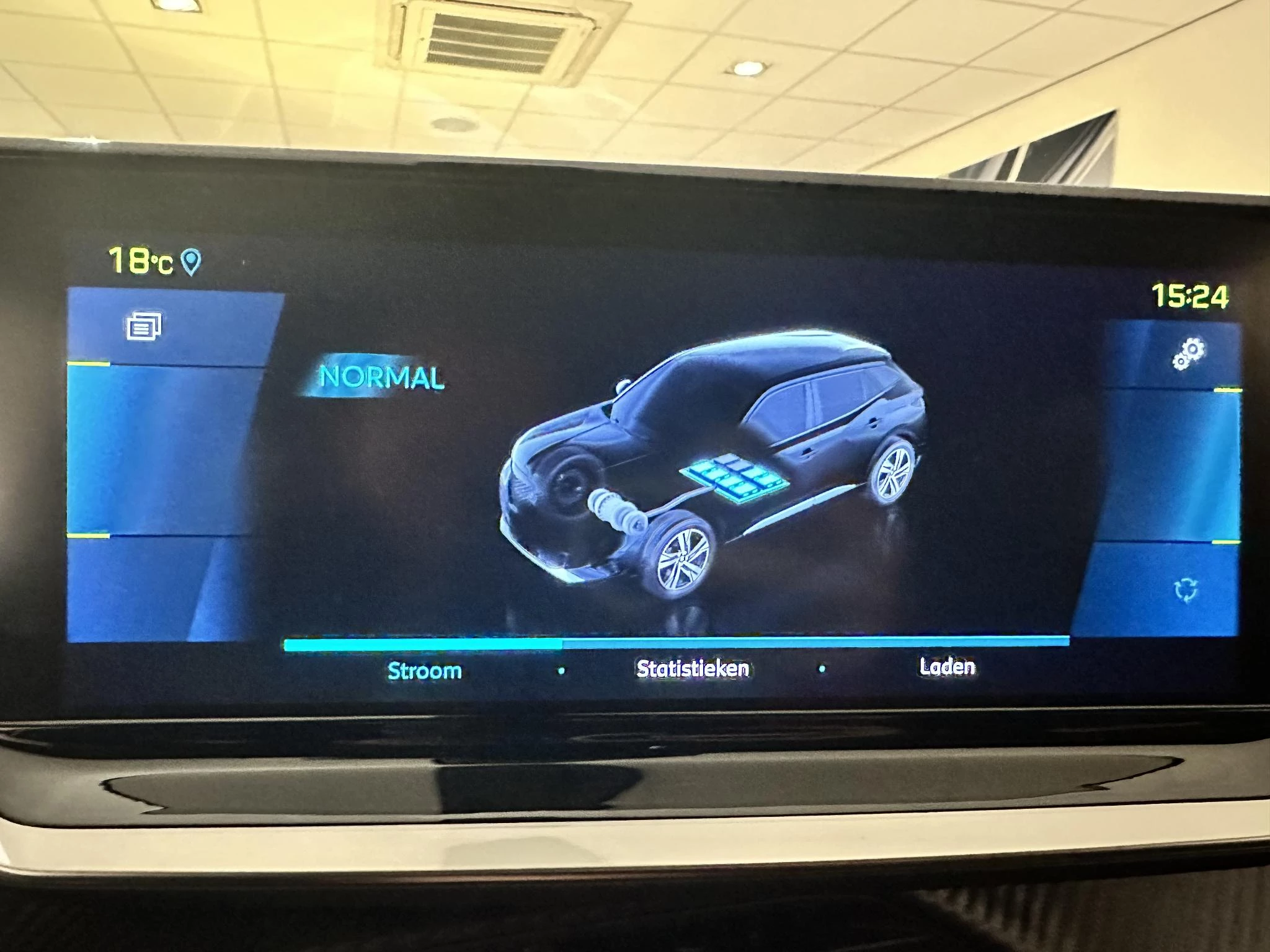 Peugeot-e-2008-image-10