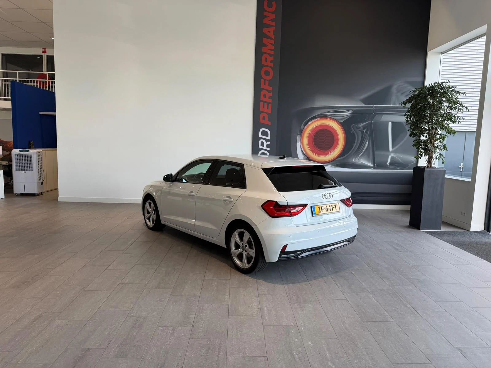 Audi-A1 Sportback-image-3