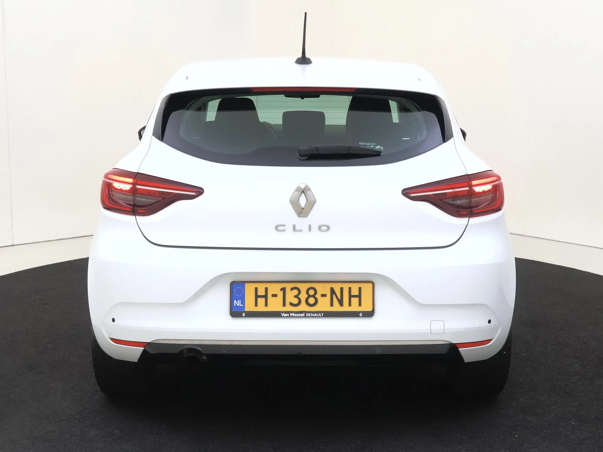 Renault-Clio-image-6