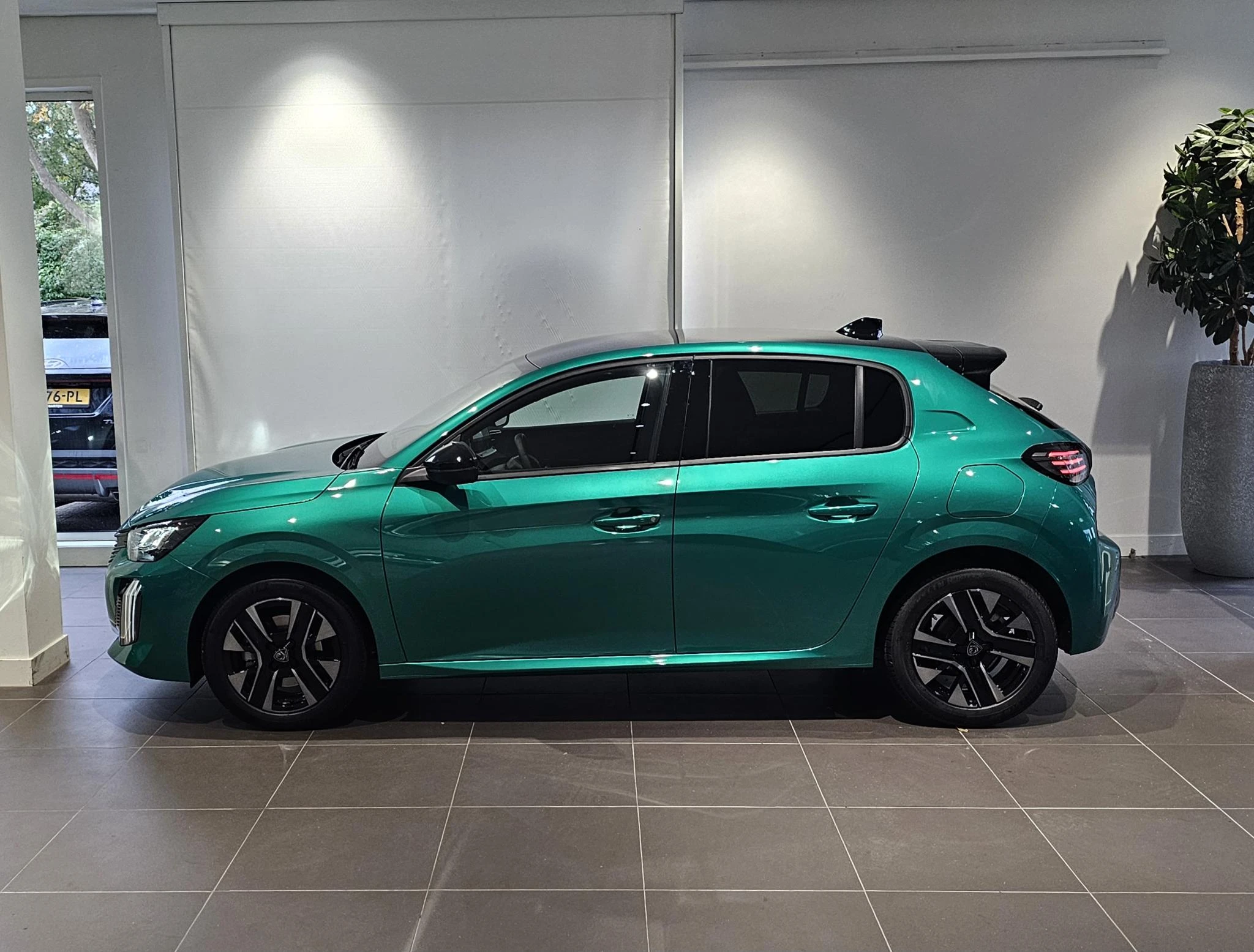 Peugeot-208-image-7