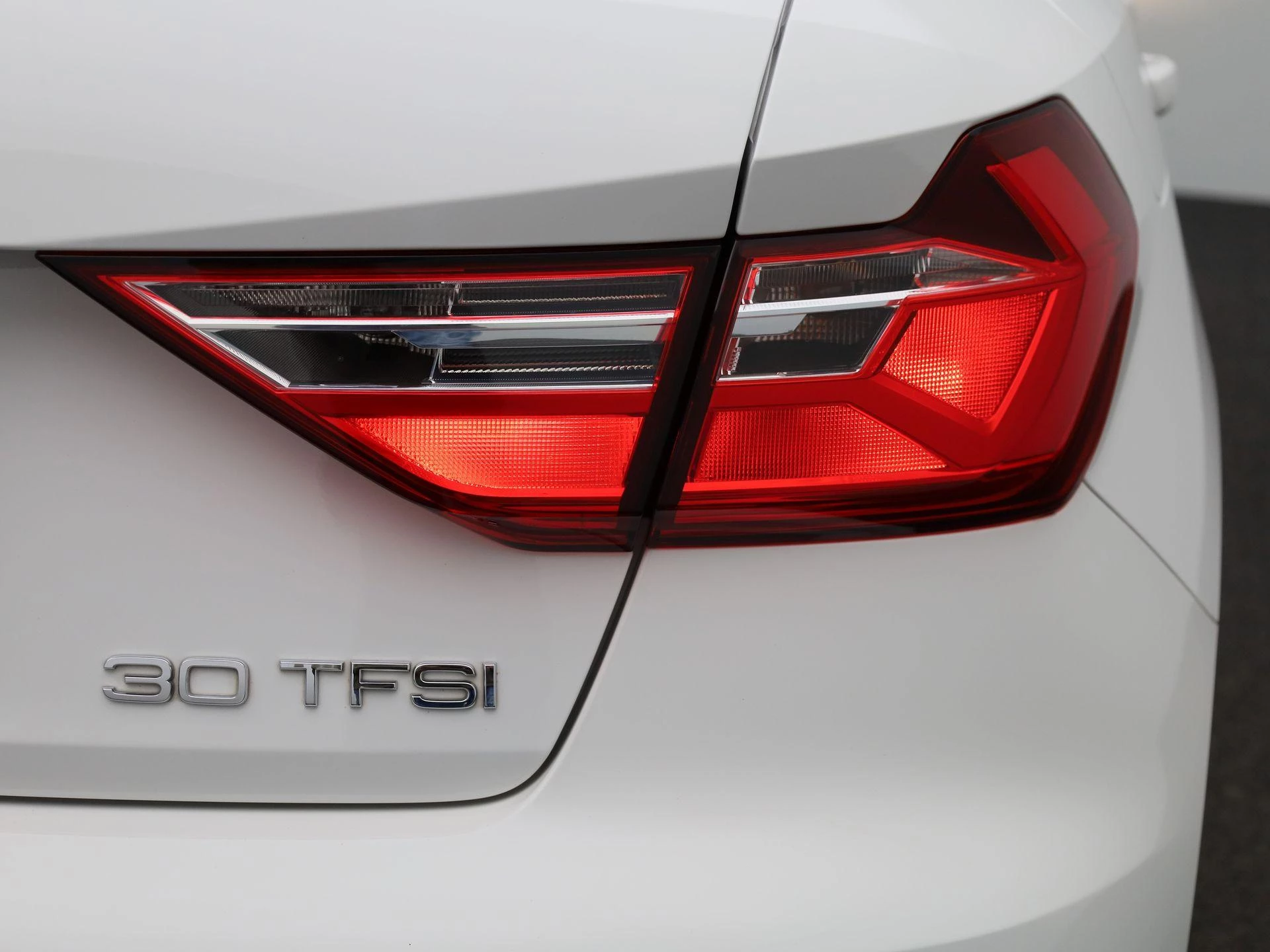 Audi-A1 Sportback-image-9