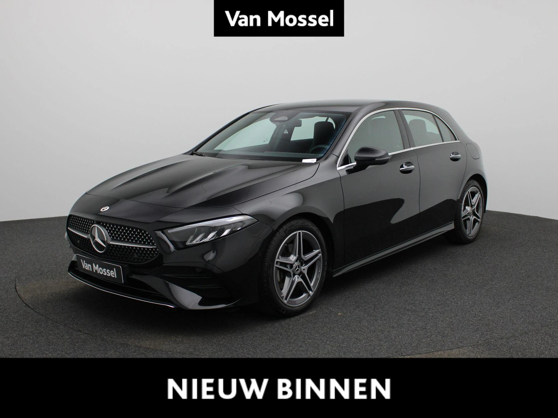 Mercedes-Benz-A-Klasse-image-0