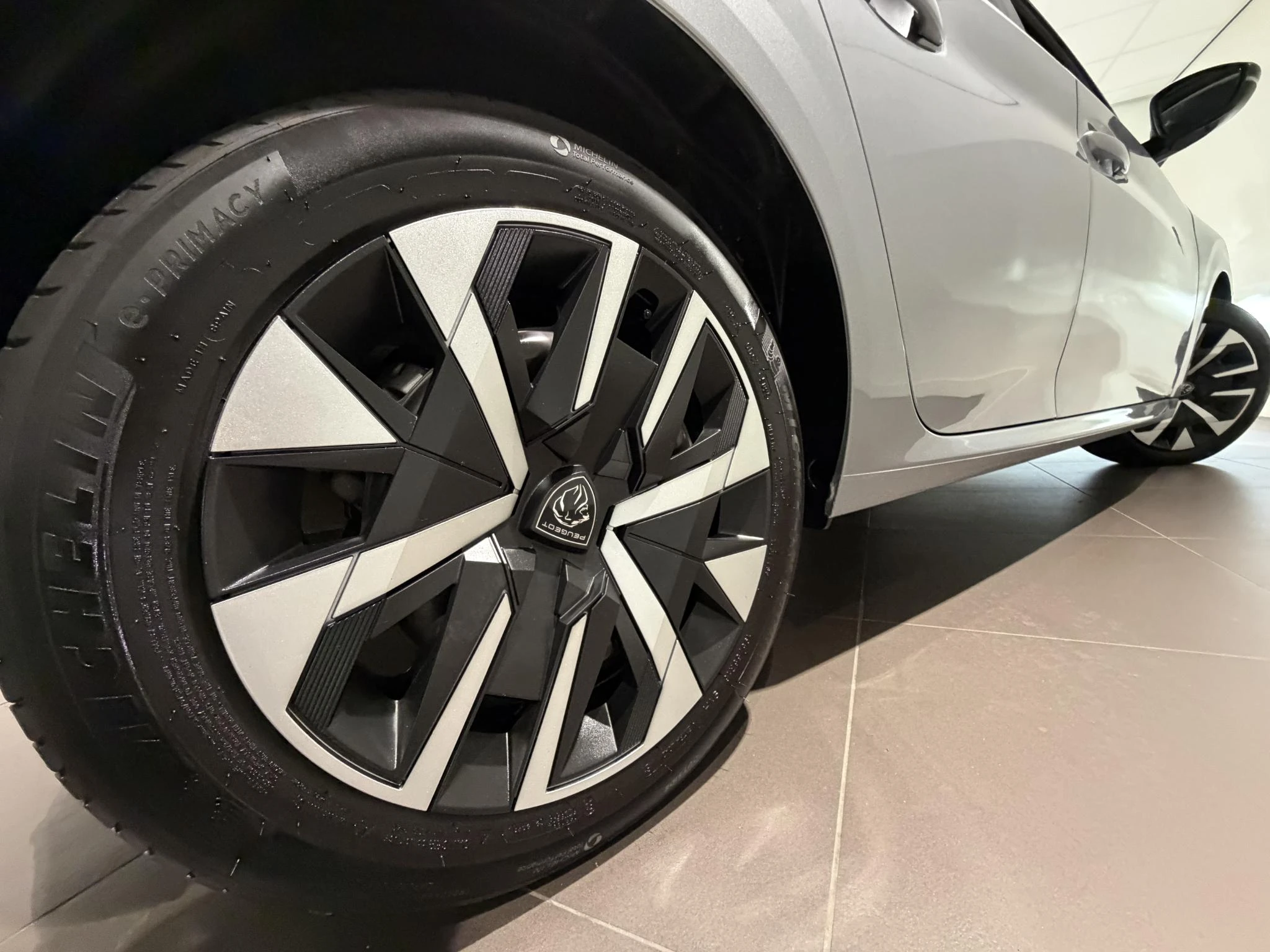 Peugeot-208-image-21