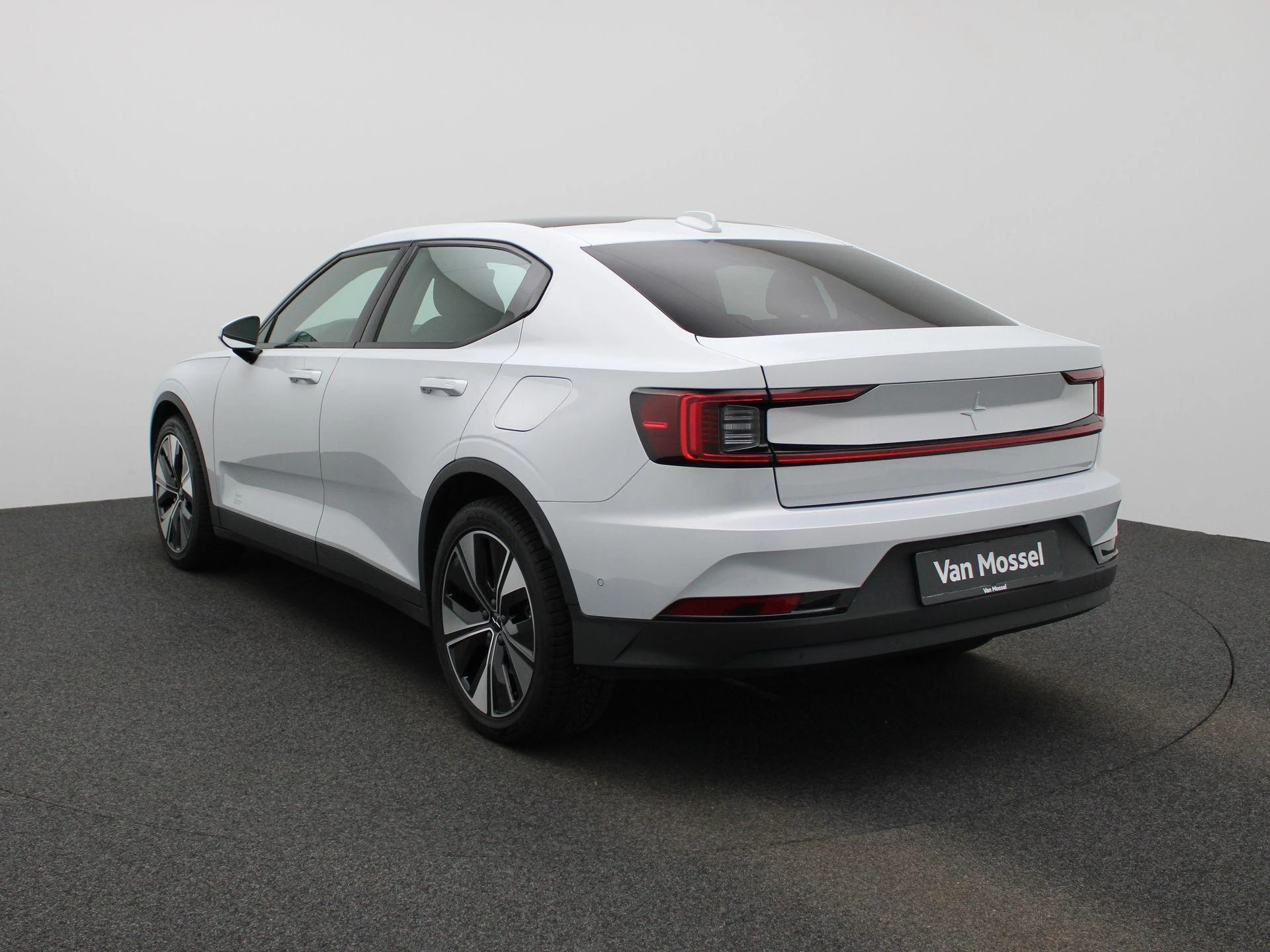 Polestar-2-image-1