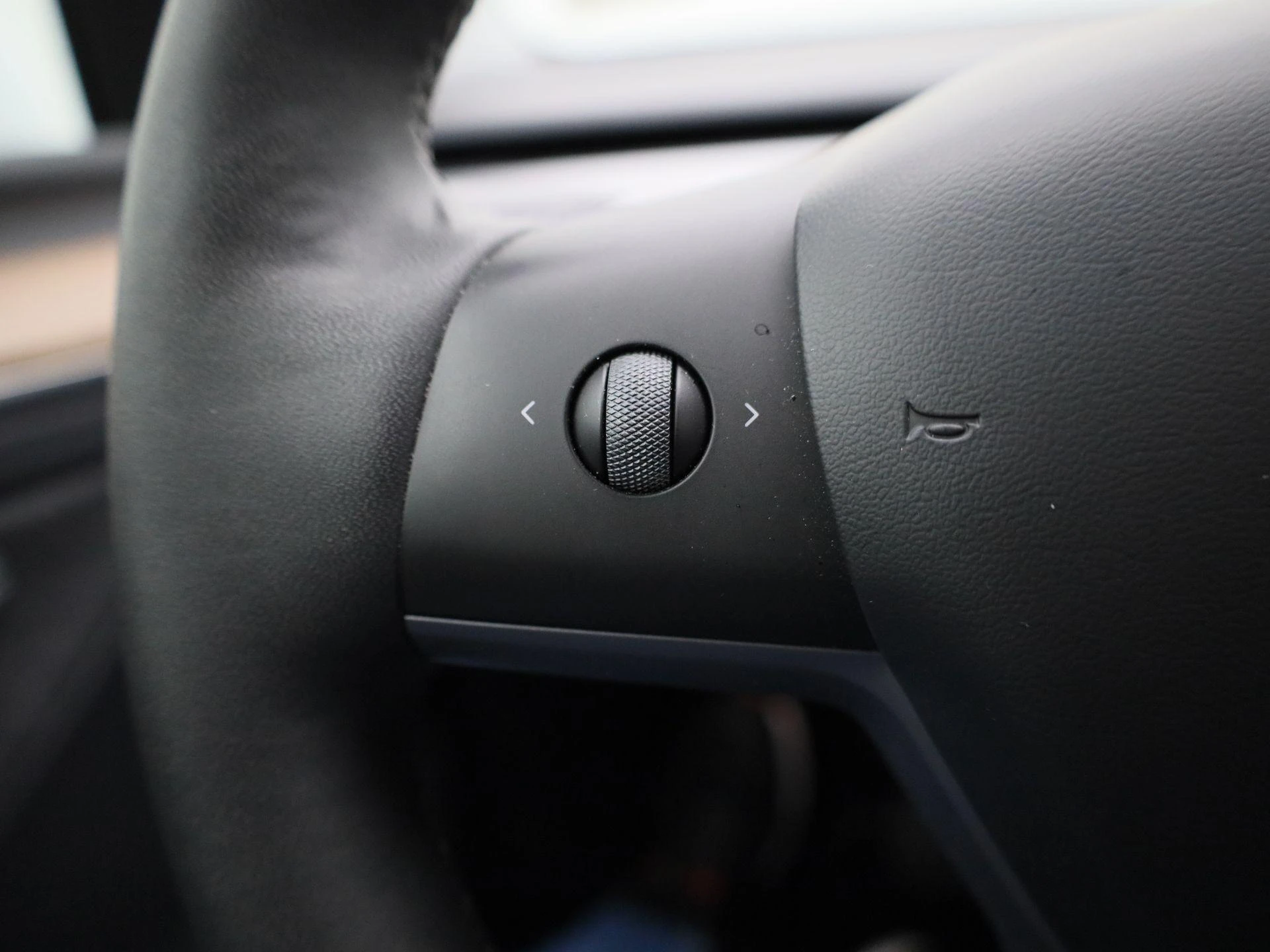 Tesla-Model Y-image-21