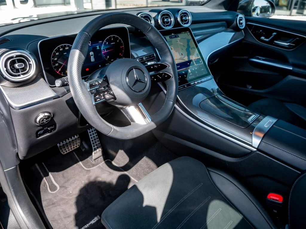 Mercedes-Benz-GLC 300 d-image-8