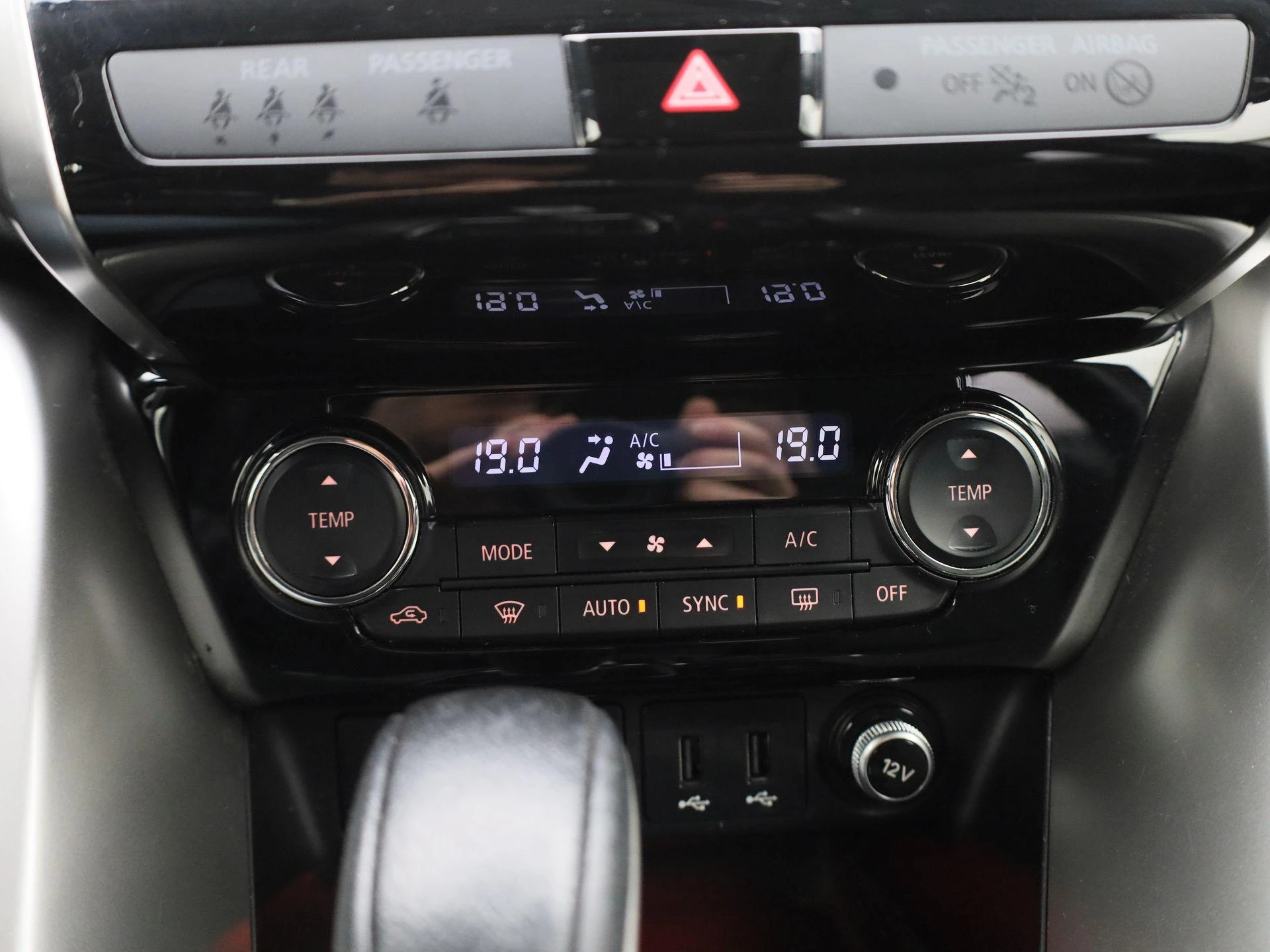 Mitsubishi-Eclipse Cross-image-16